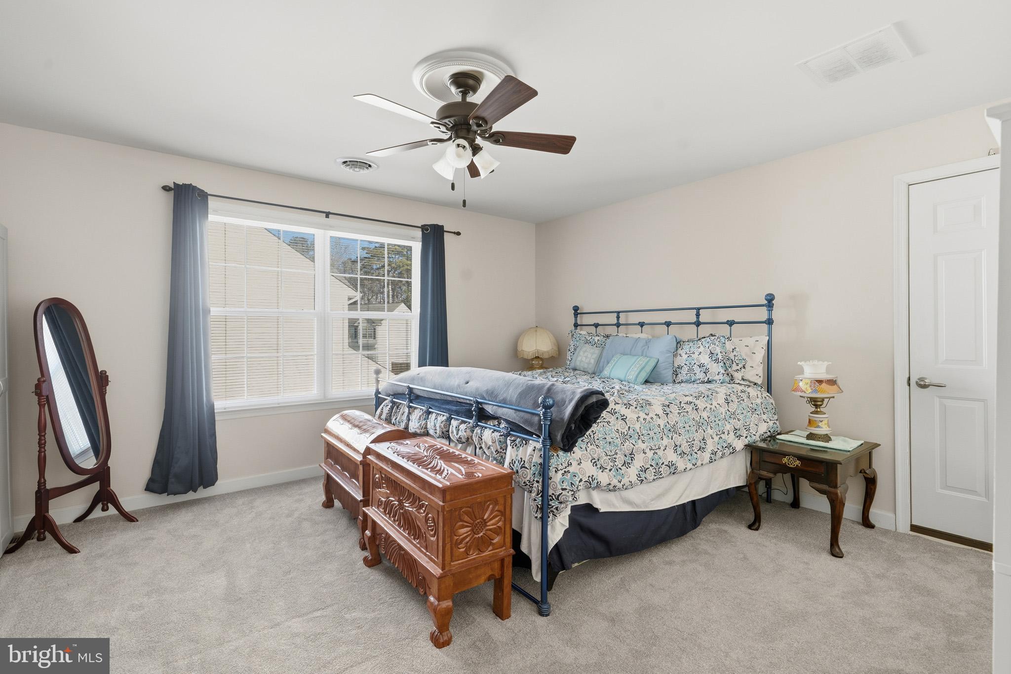 KEDGES STRAIT - Residential