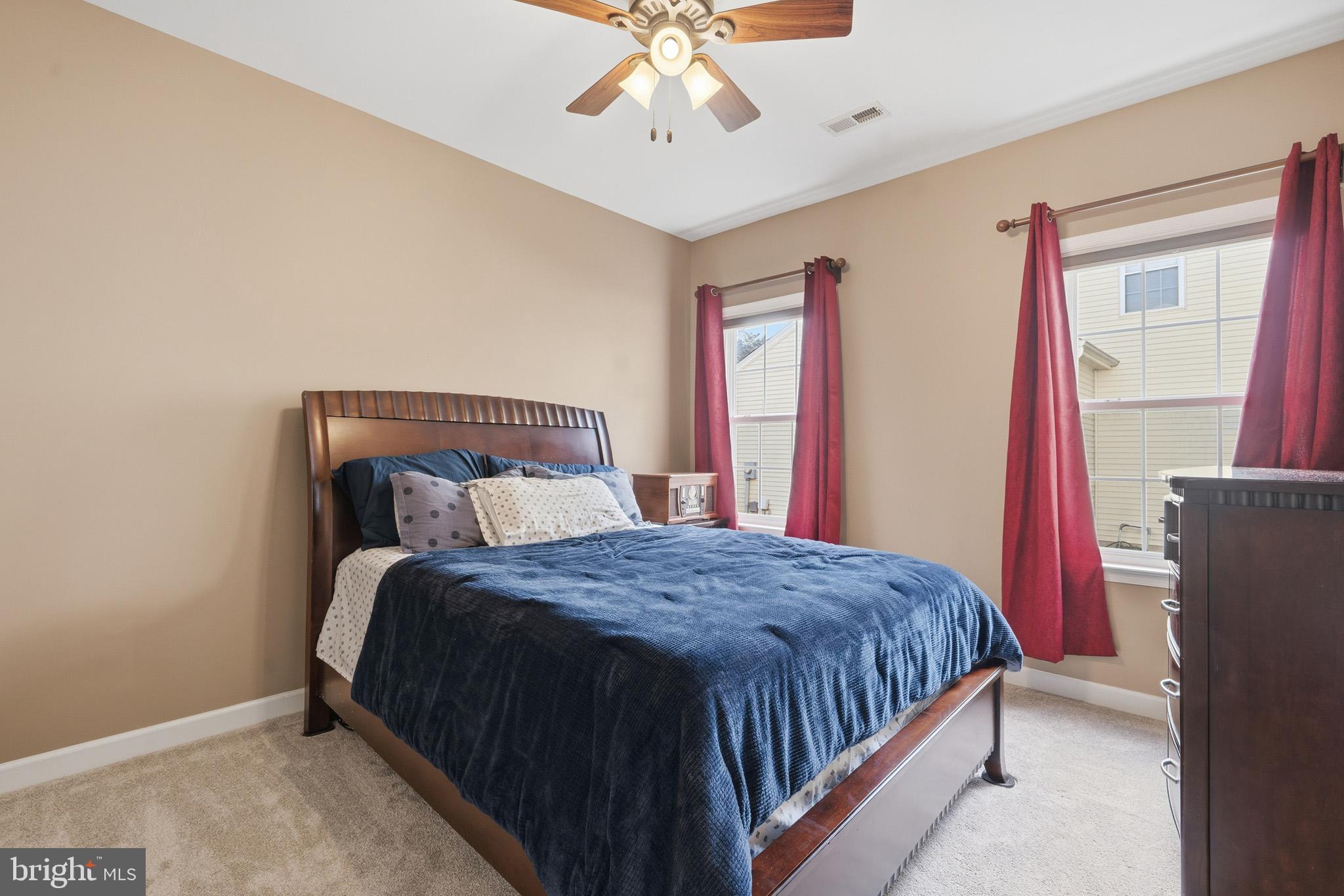 KEDGES STRAIT - Residential