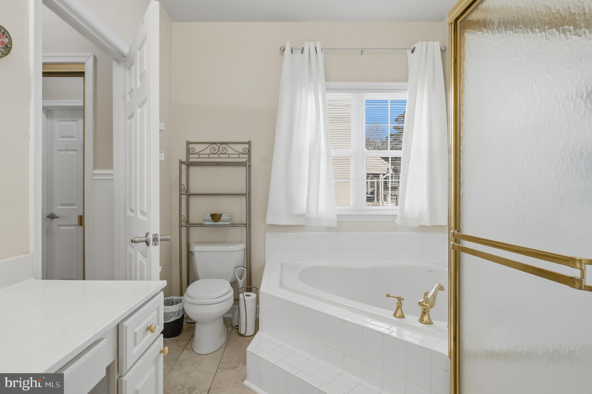 KEDGES STRAIT - Residential