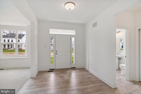 4337 TAVISTON CT E EMMAUS PA 18049