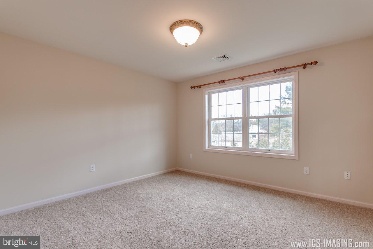 SILVER BROOK - Residential