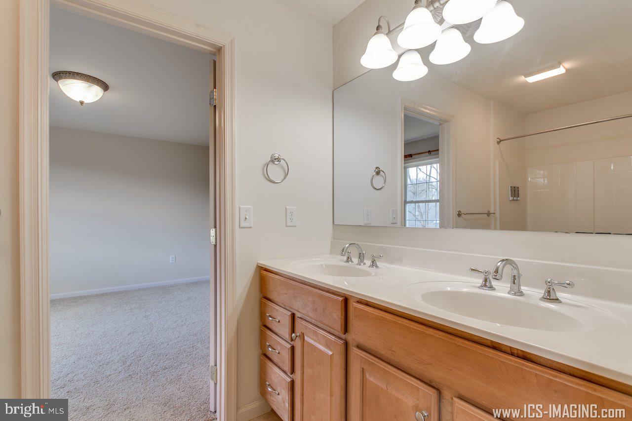 SILVER BROOK - Residential