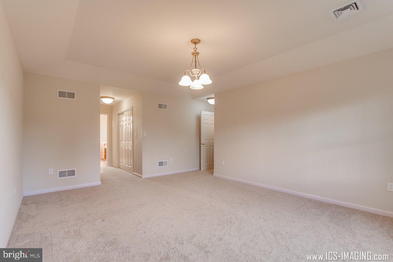 SILVER BROOK - Residential