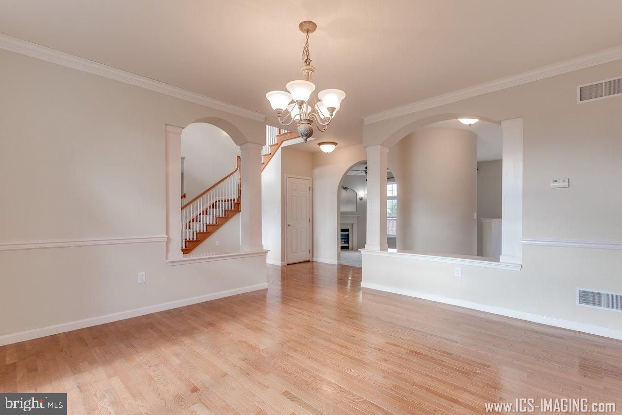 SILVER BROOK - Residential
