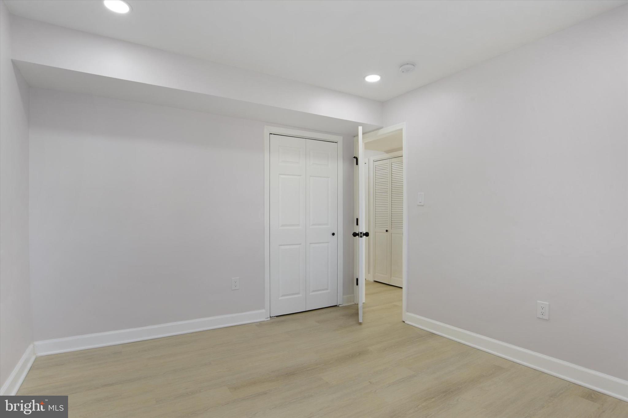 WATERSEDGE - Residential