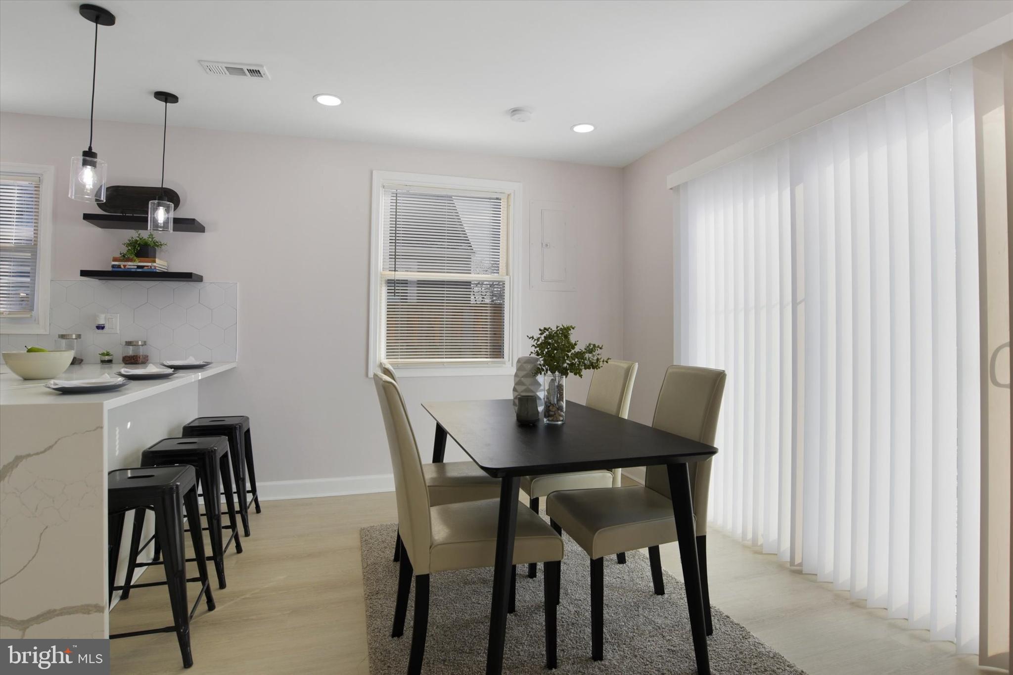 WATERSEDGE - Residential