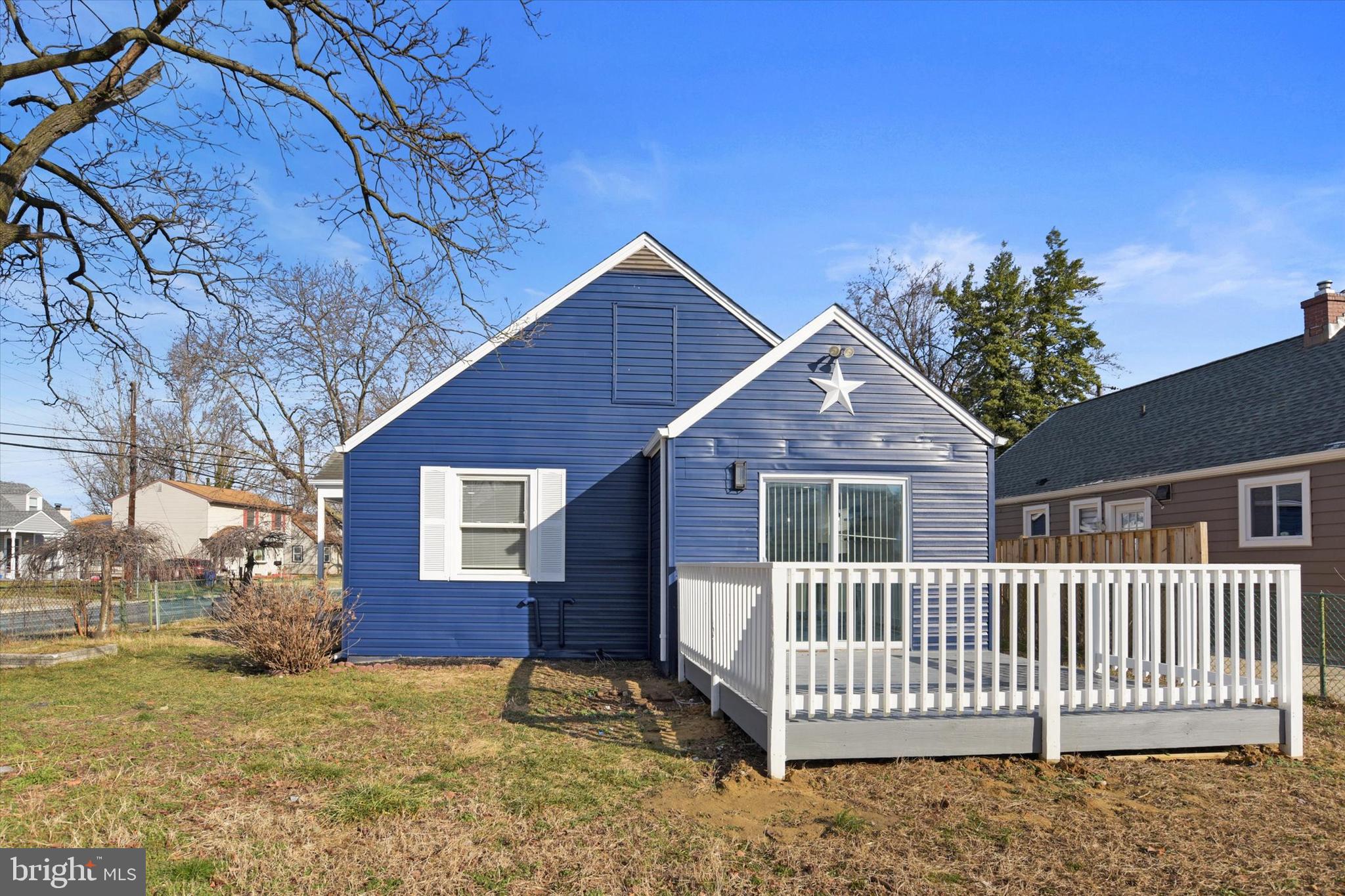 WATERSEDGE - Residential