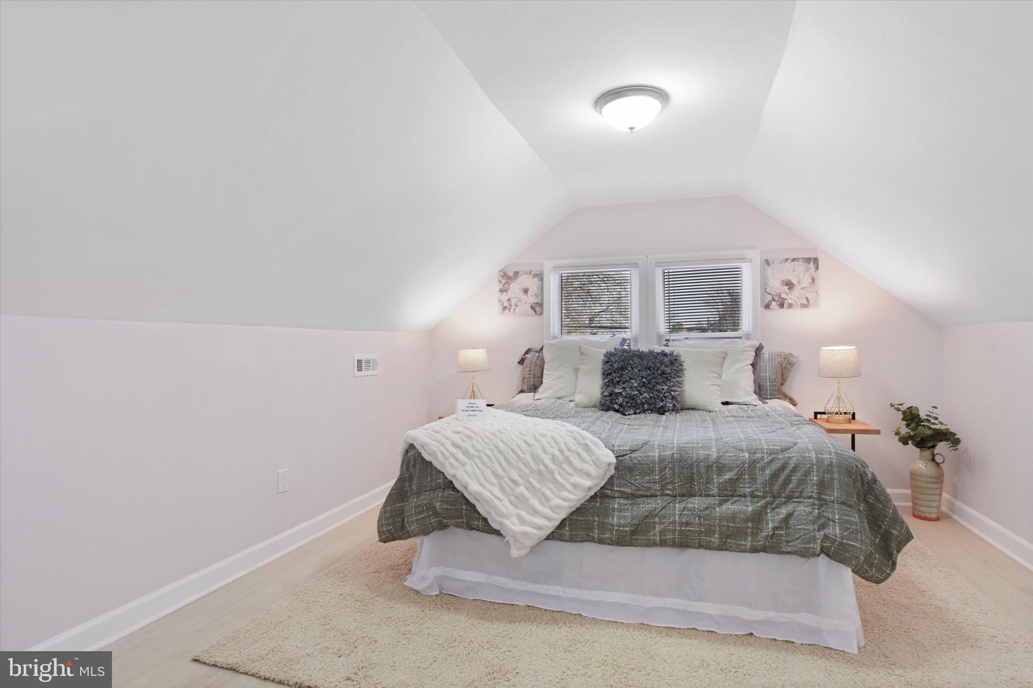 WATERSEDGE - Residential