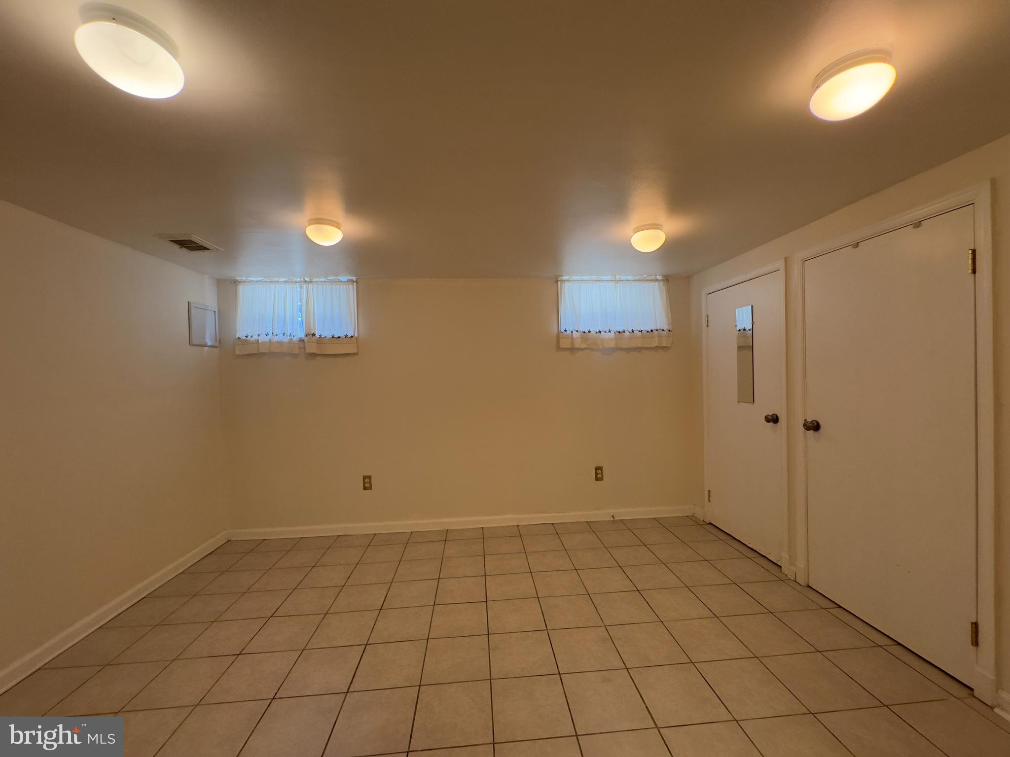 WALTHERSON - Residential Lease