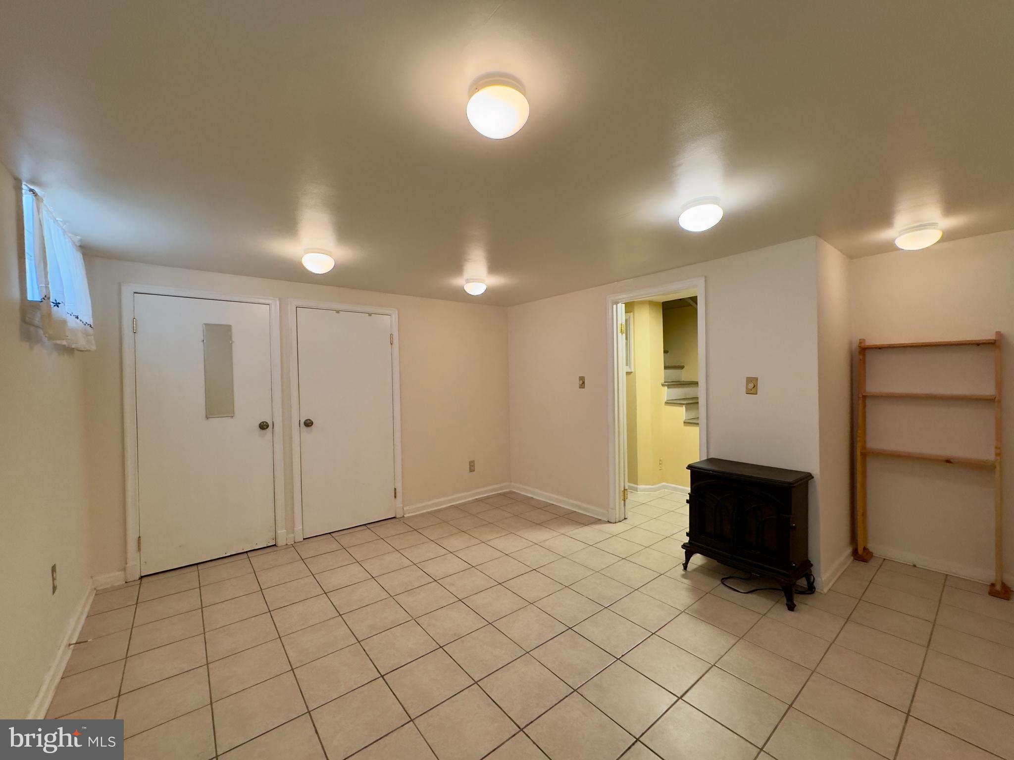 WALTHERSON - Residential Lease