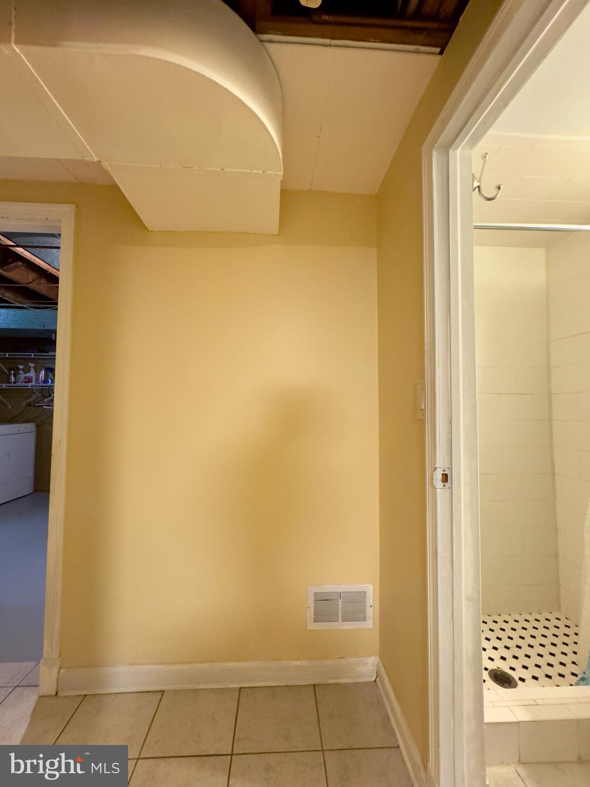 WALTHERSON - Residential Lease