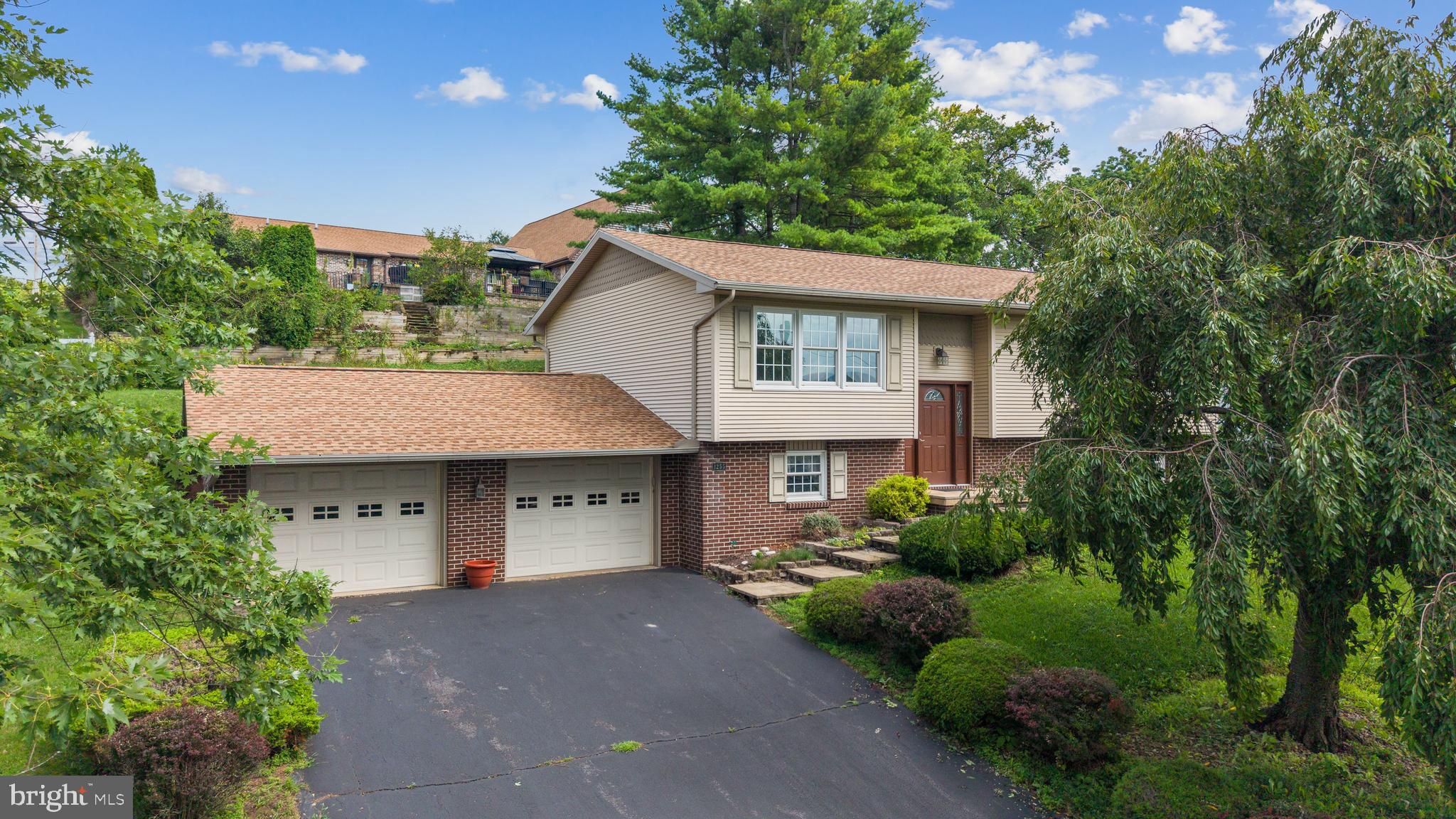 1255 FAIRVIEW DRIVE