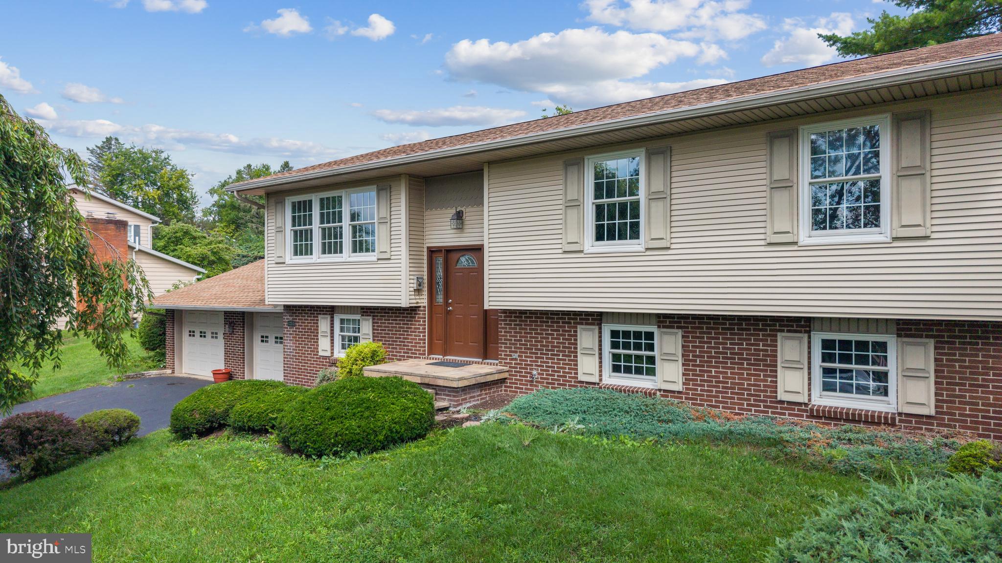 1255 FAIRVIEW DRIVE