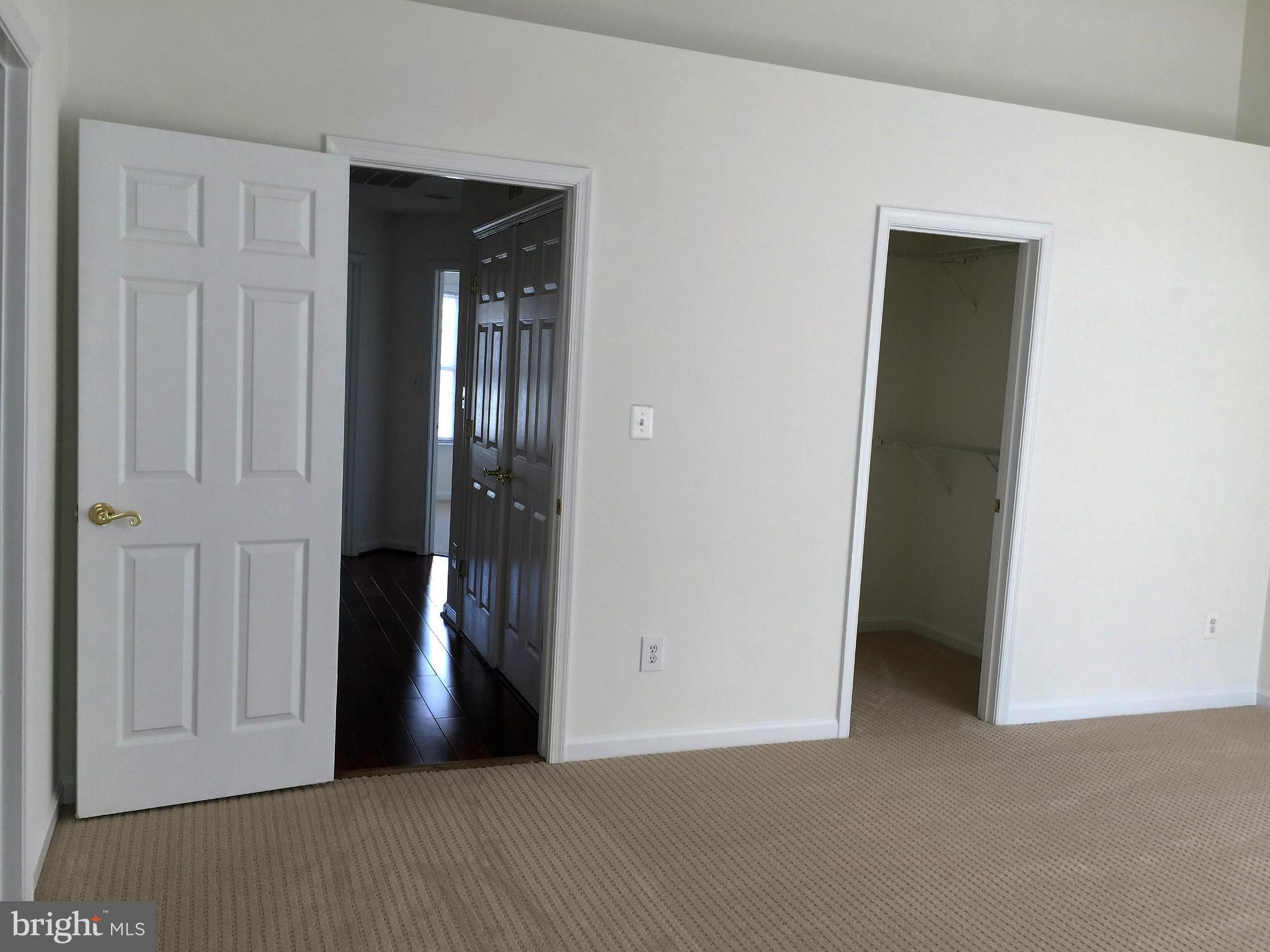 GUNSTON HILL - Residential