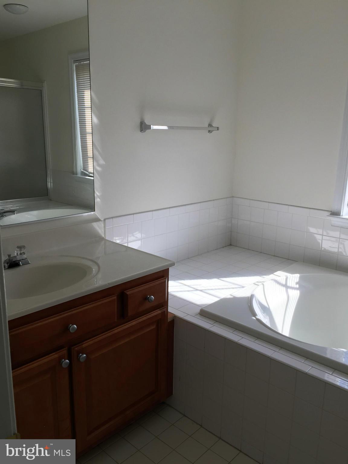 GUNSTON HILL - Residential