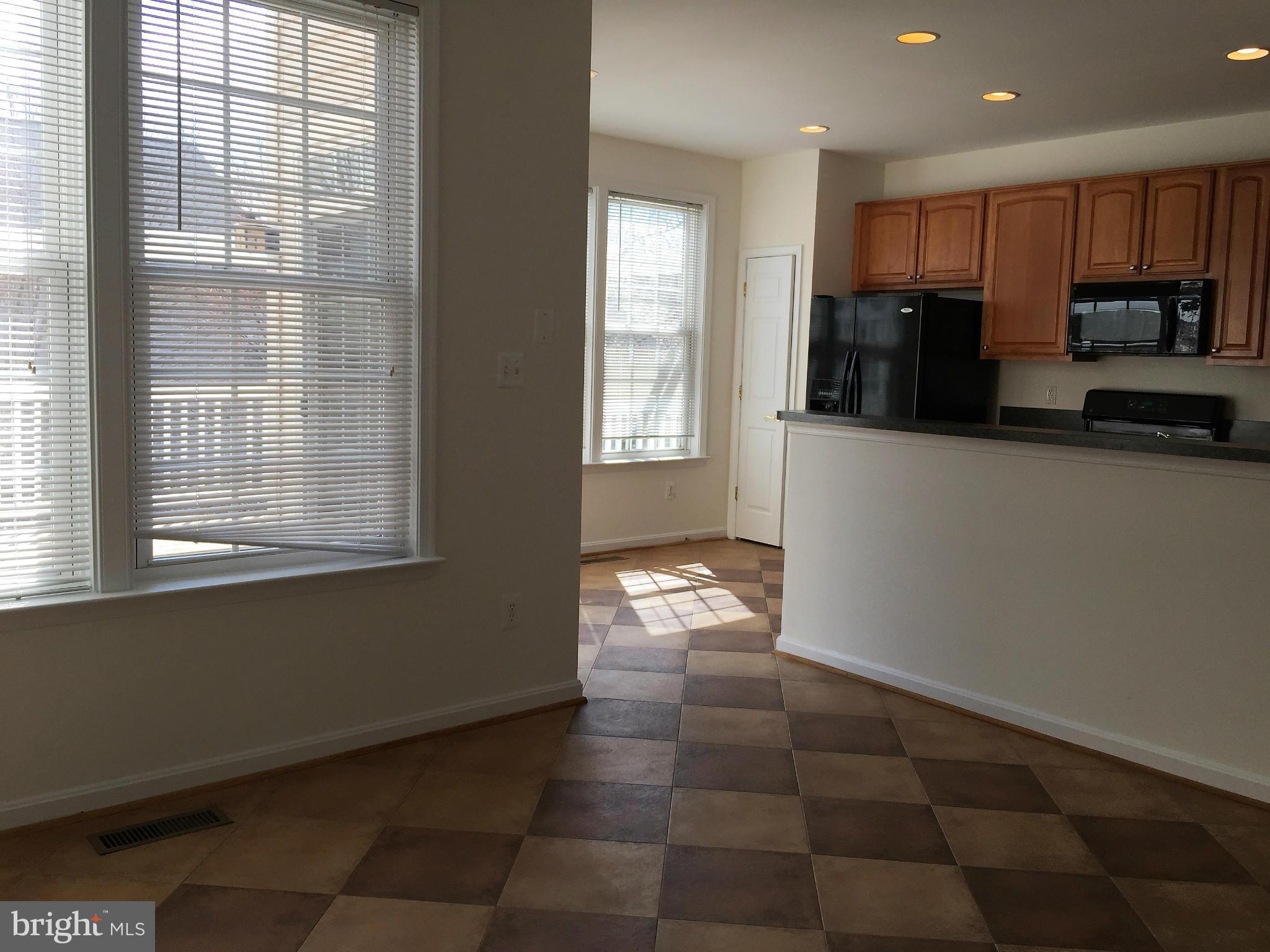 GUNSTON HILL - Residential