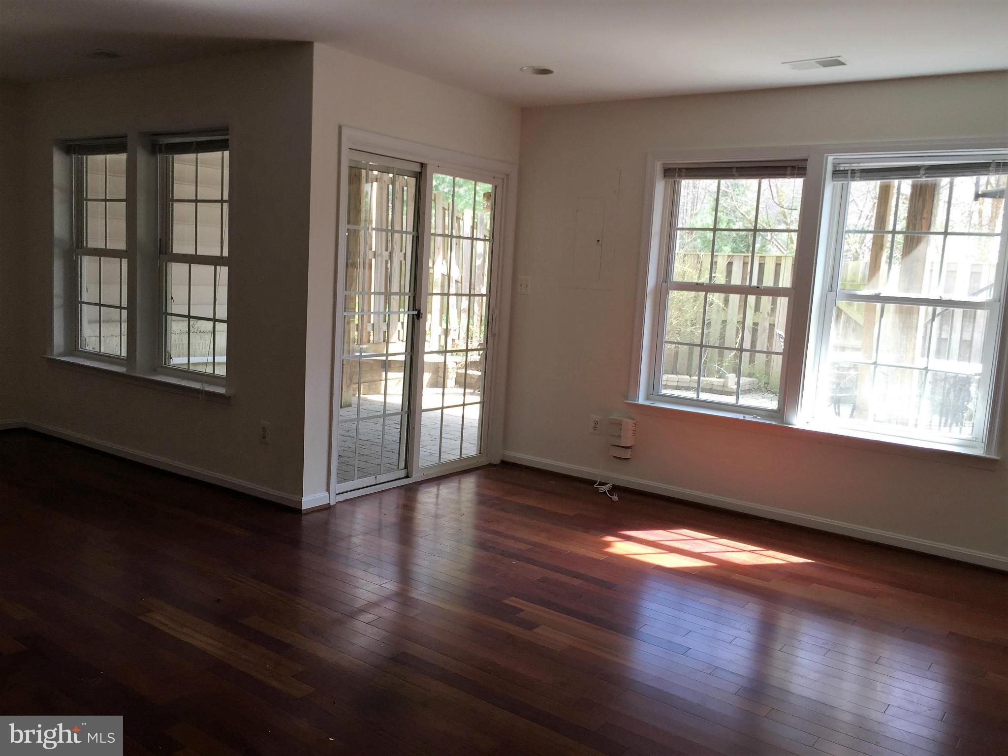 GUNSTON HILL - Residential