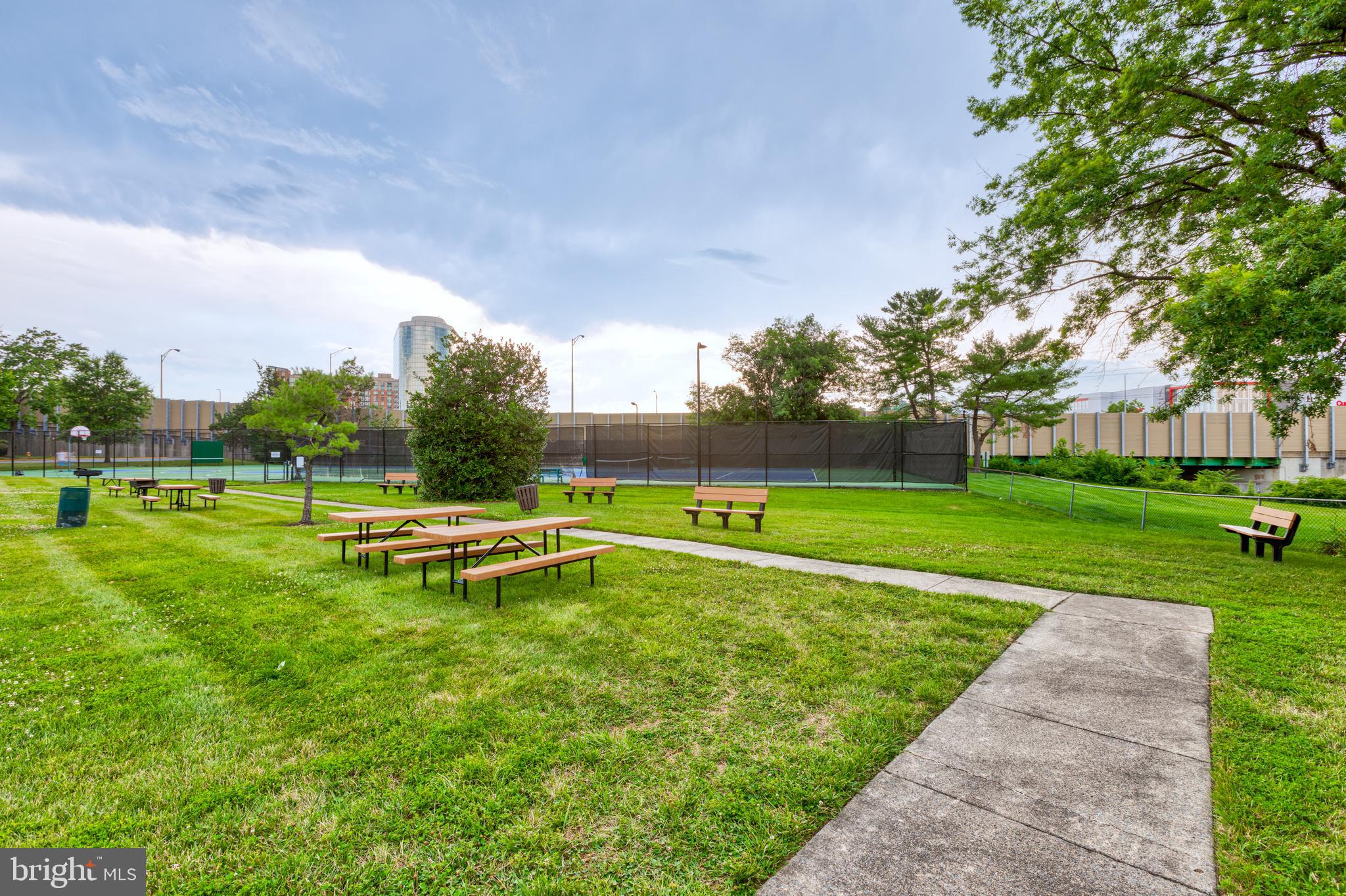 PARC EAST - Residential