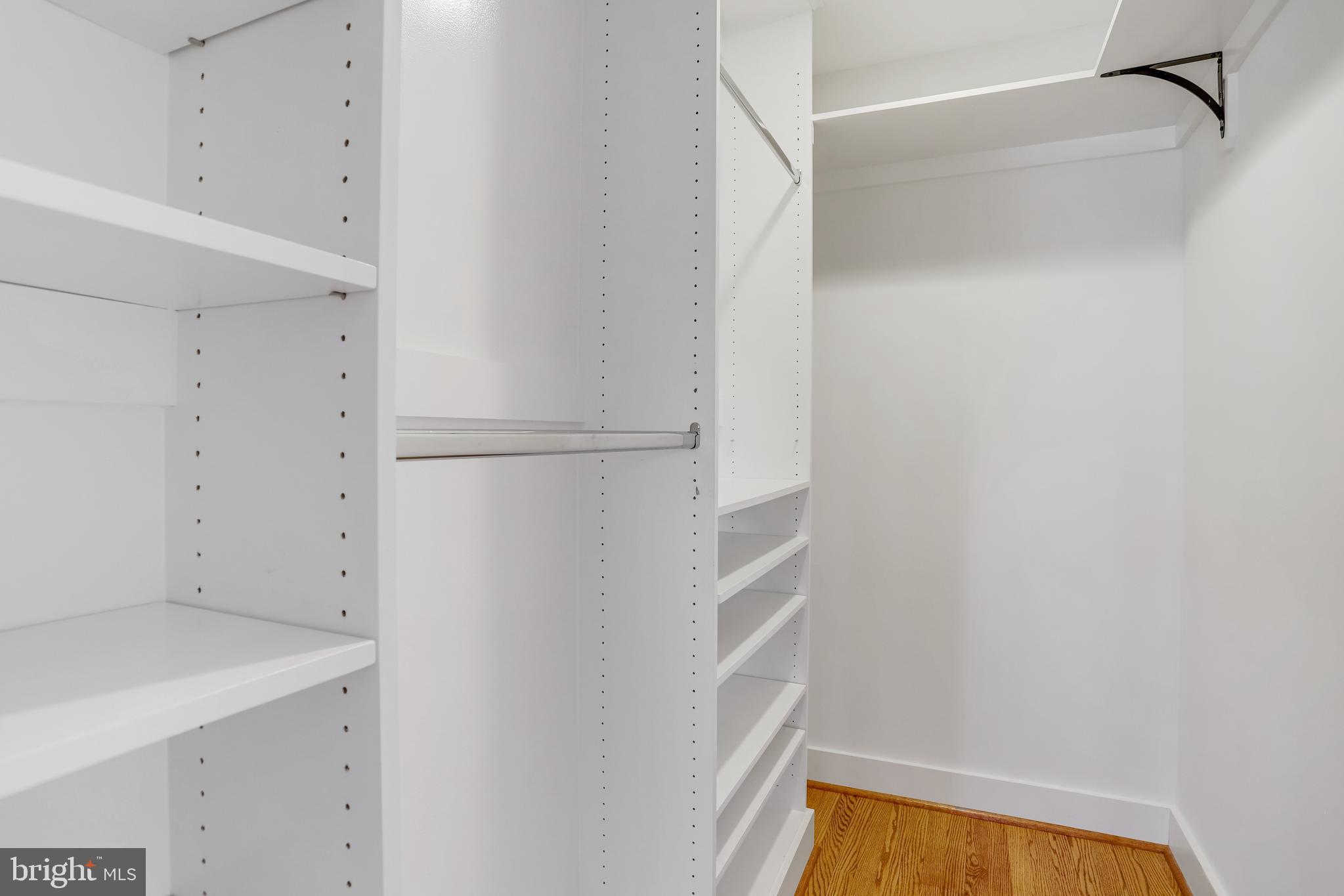 GOLF CLUB MANOR - Residential