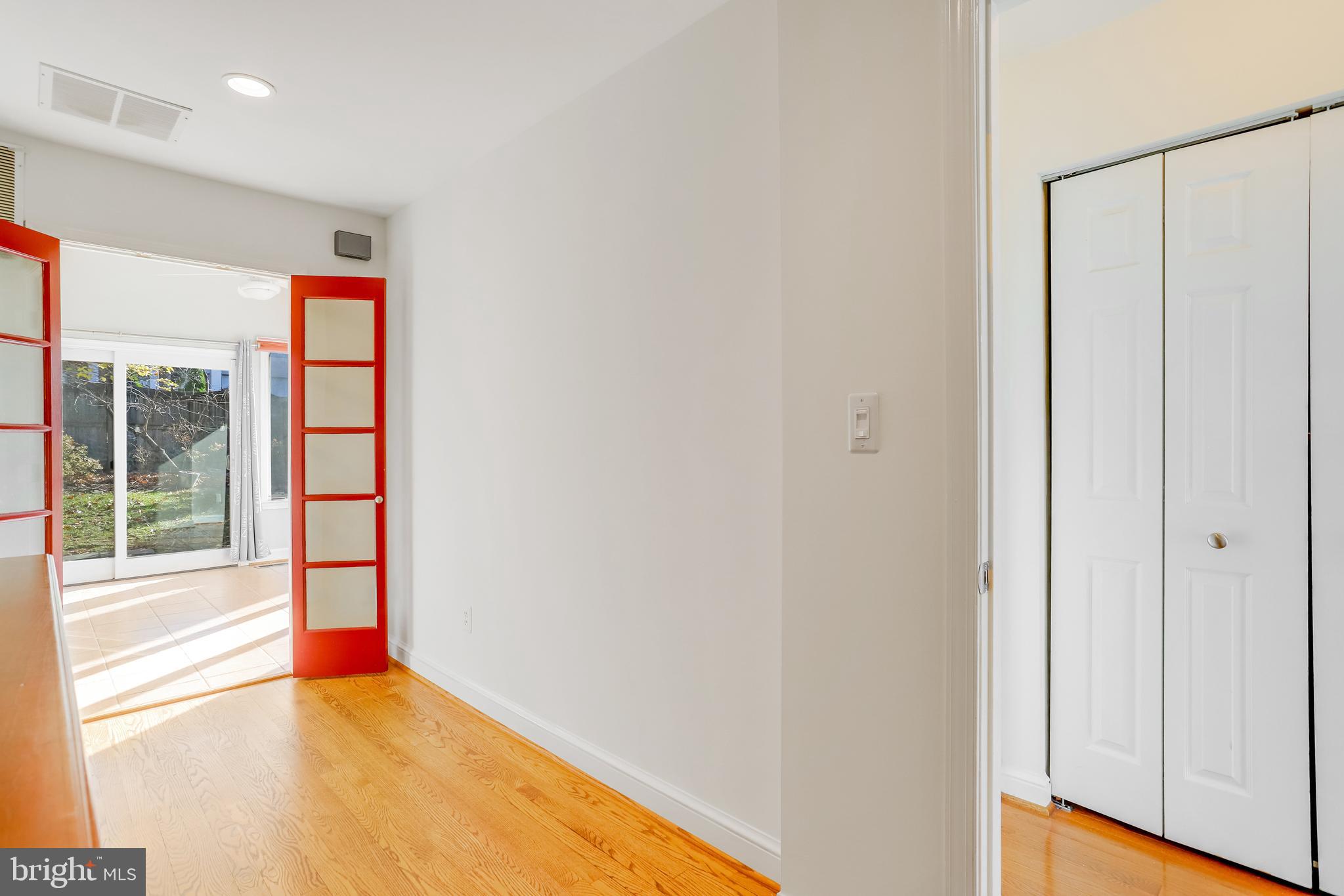 GOLF CLUB MANOR - Residential