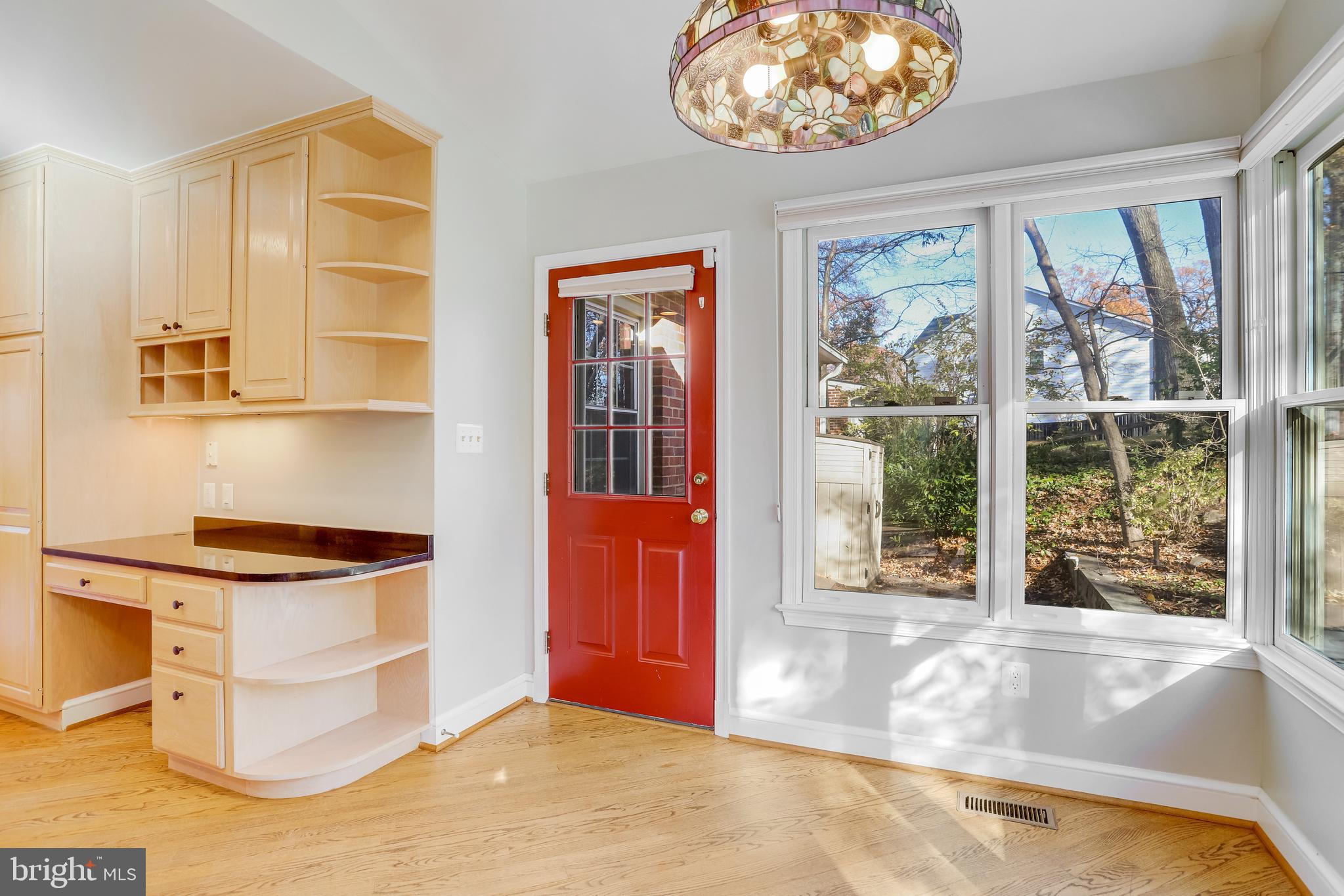 GOLF CLUB MANOR - Residential