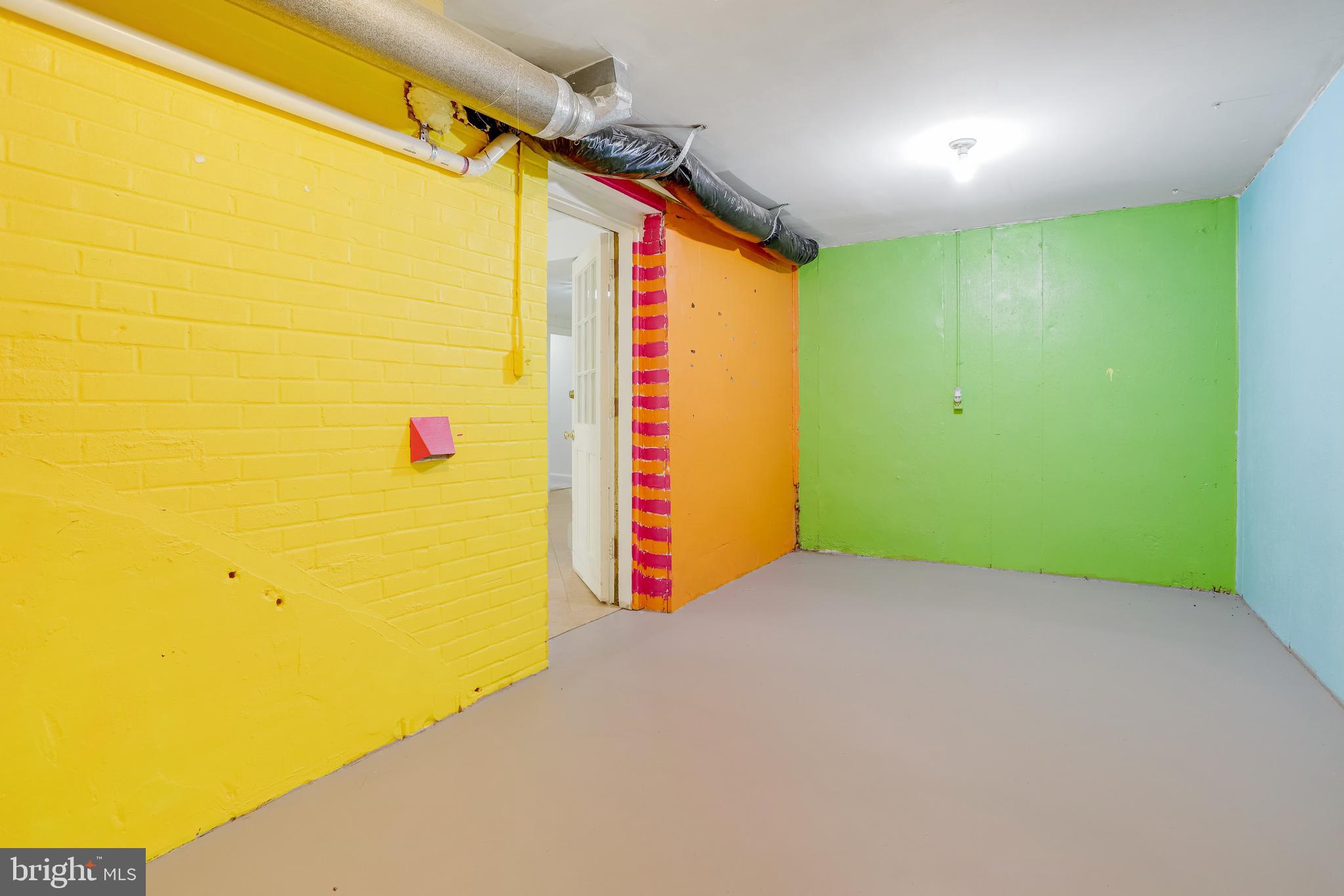 GOLF CLUB MANOR - Residential