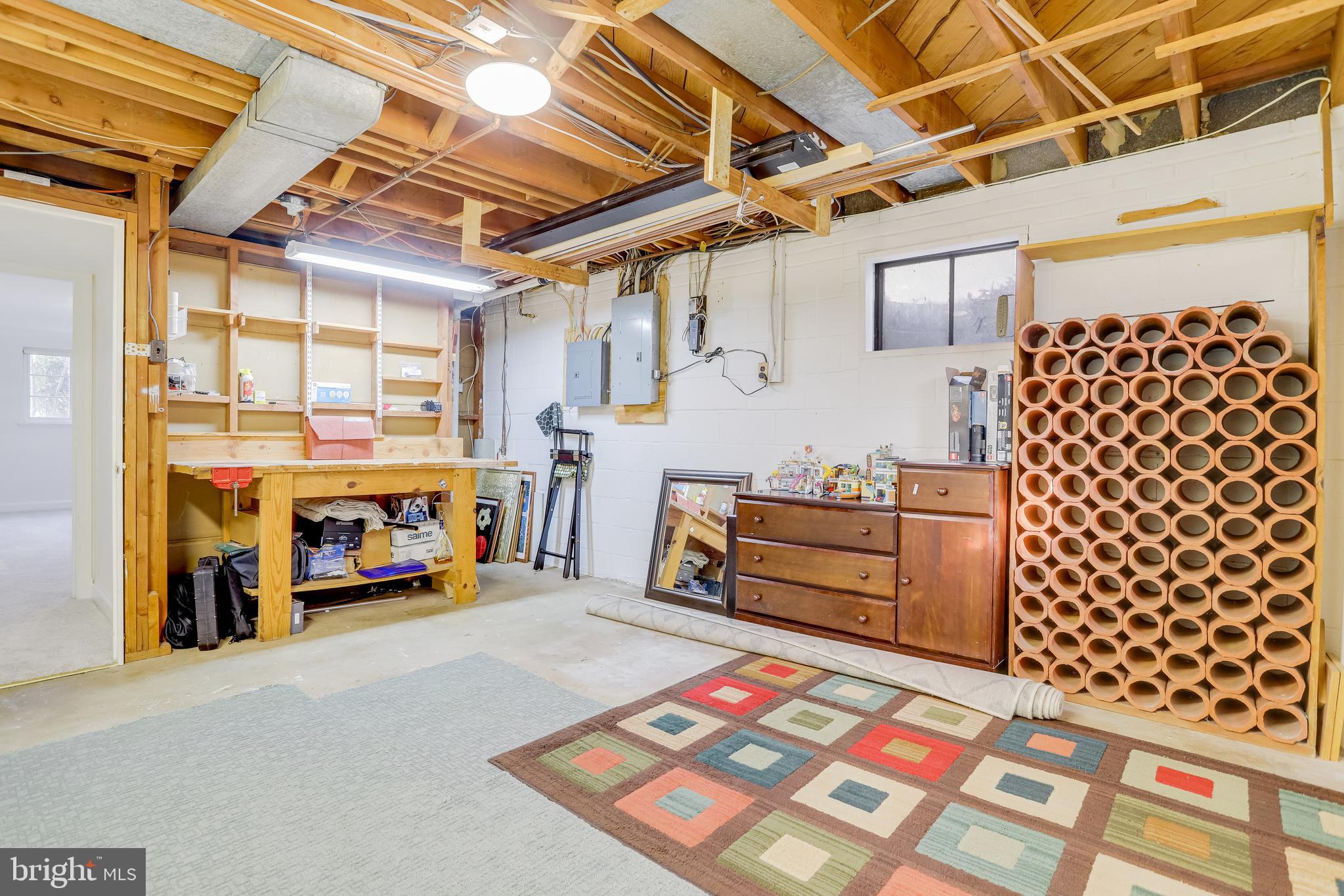 GOLF CLUB MANOR - Residential