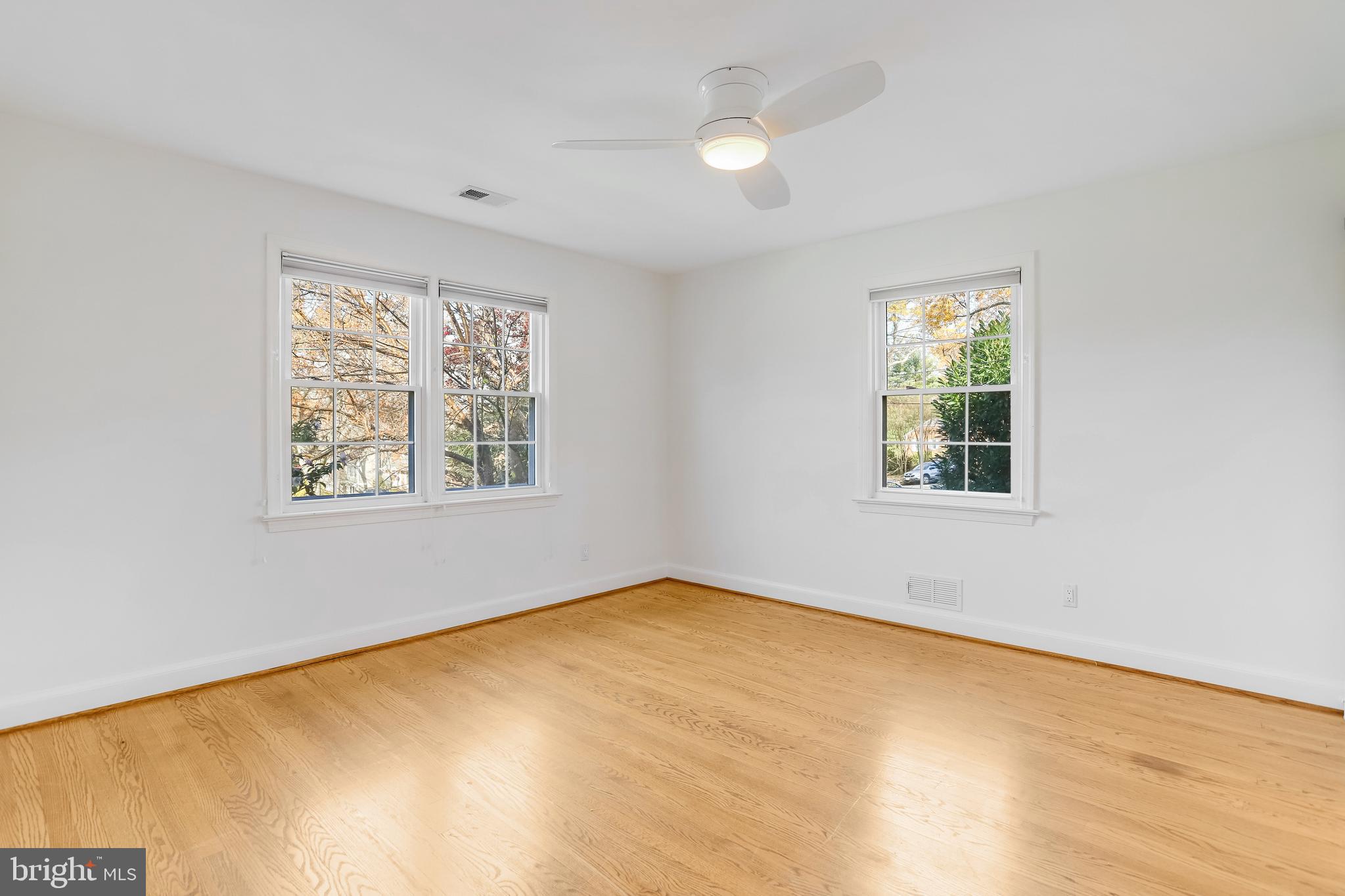 GOLF CLUB MANOR - Residential