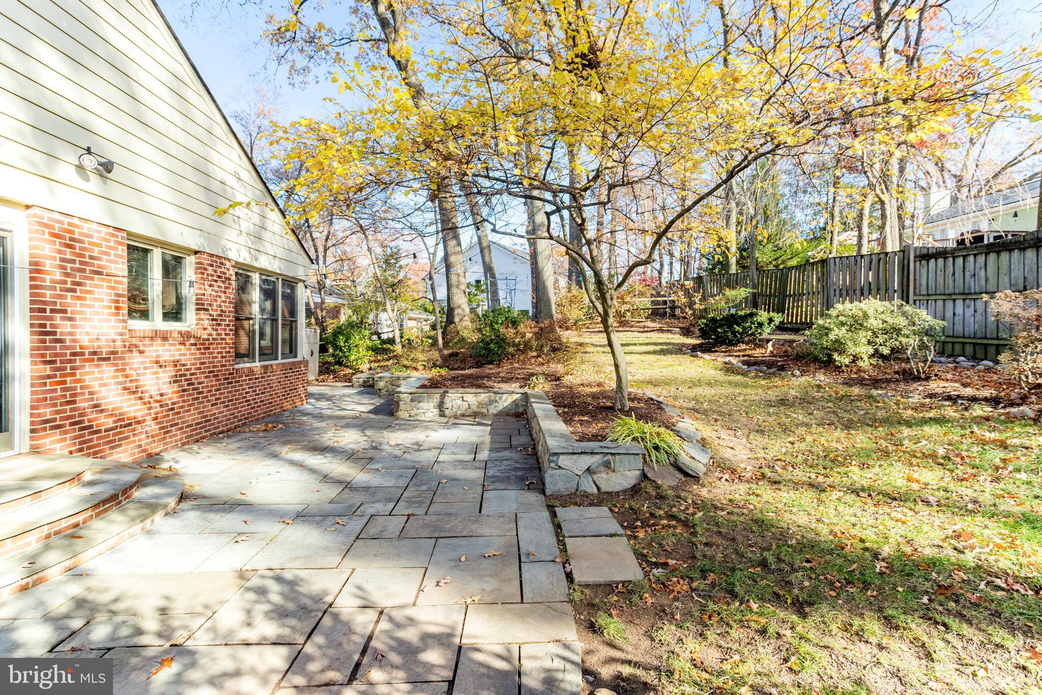 GOLF CLUB MANOR - Residential