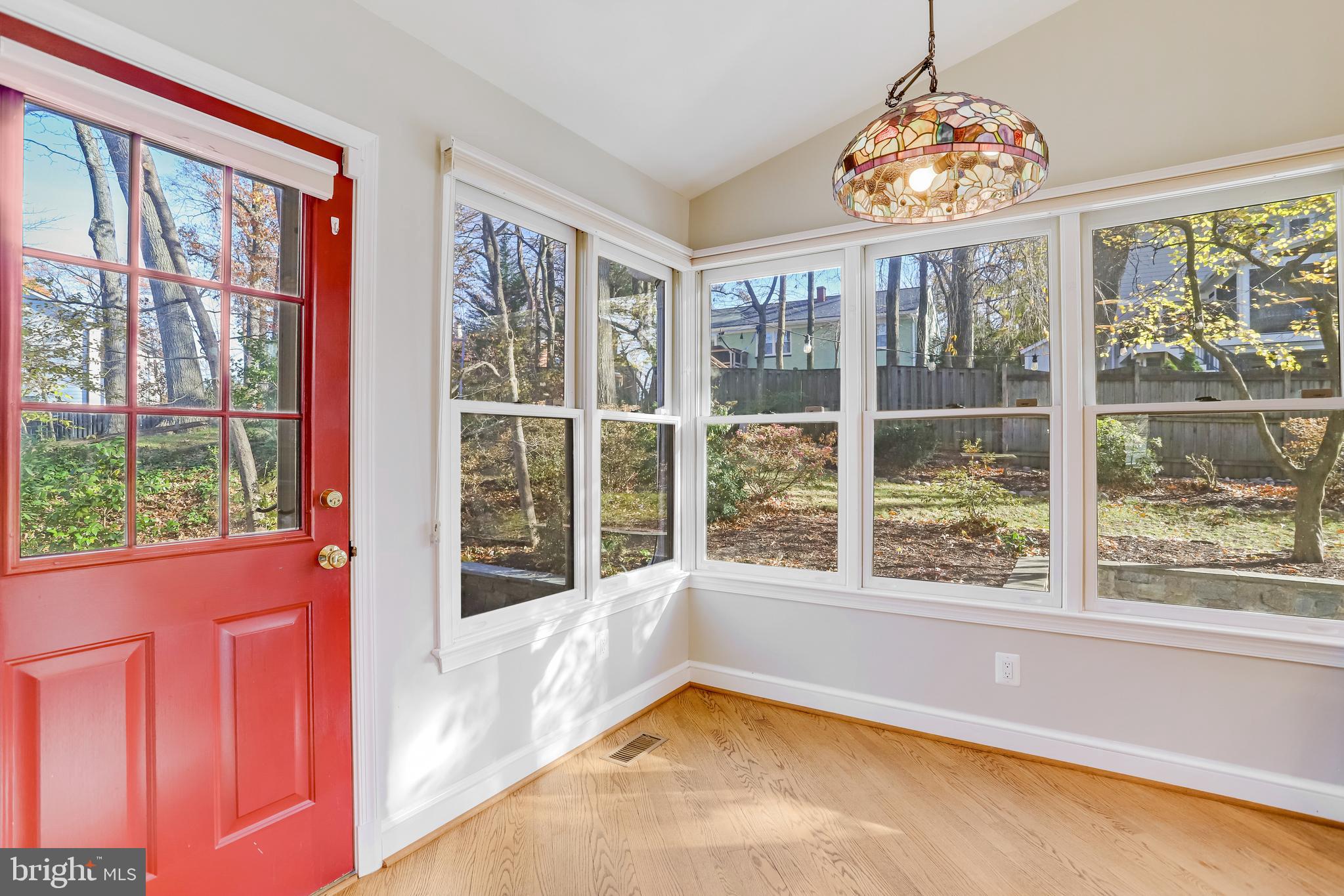 GOLF CLUB MANOR - Residential