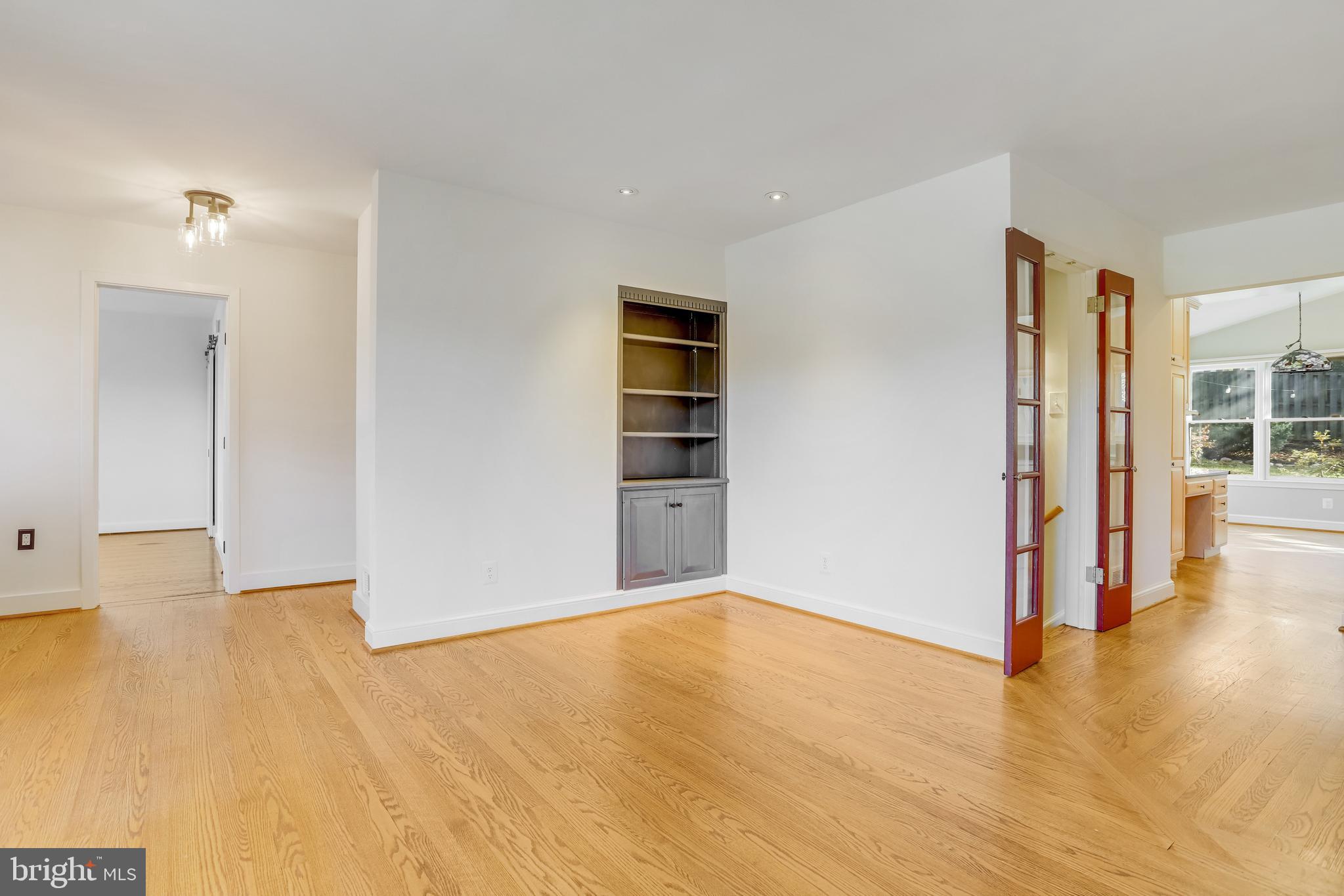 GOLF CLUB MANOR - Residential