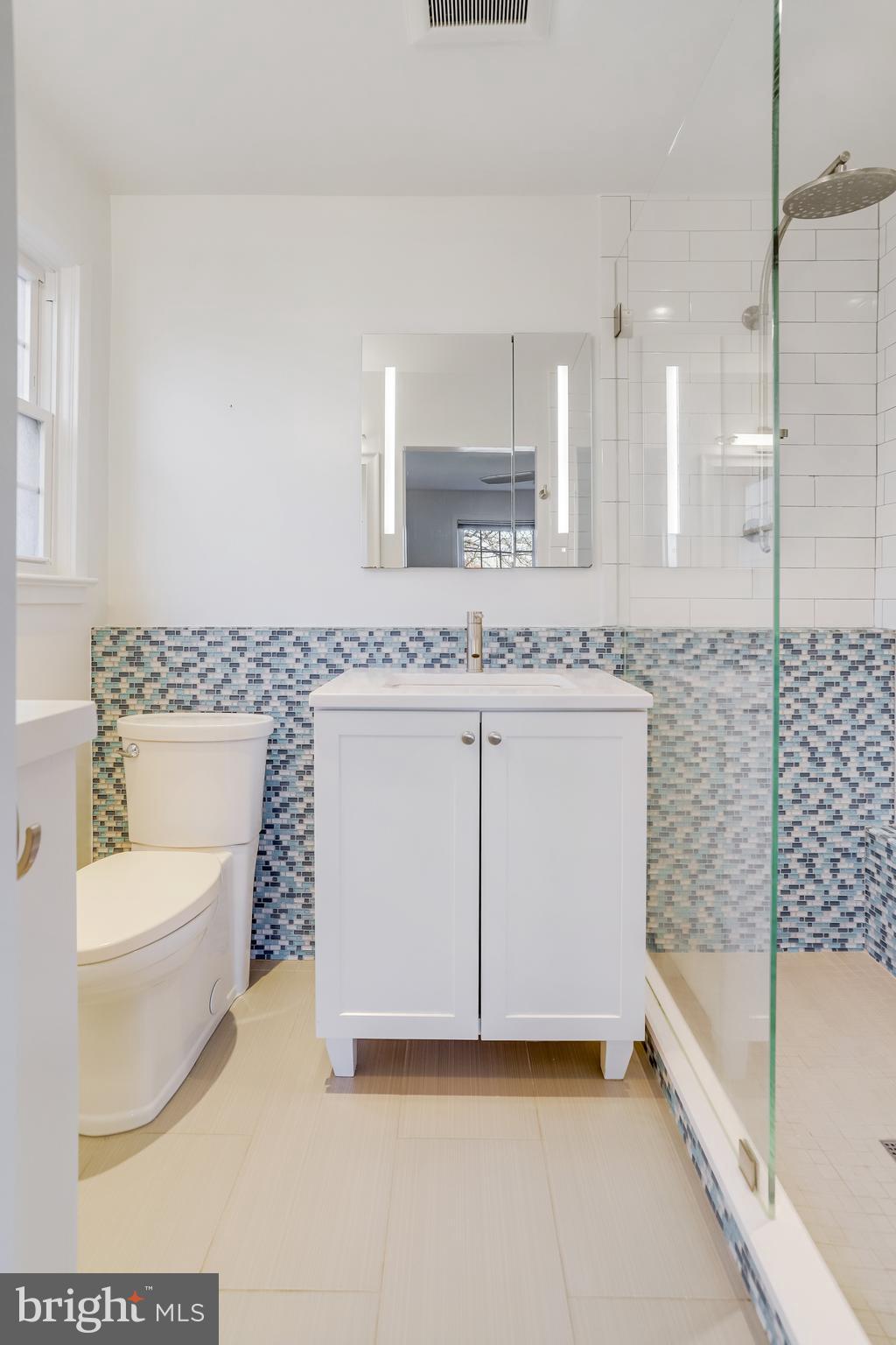 GOLF CLUB MANOR - Residential