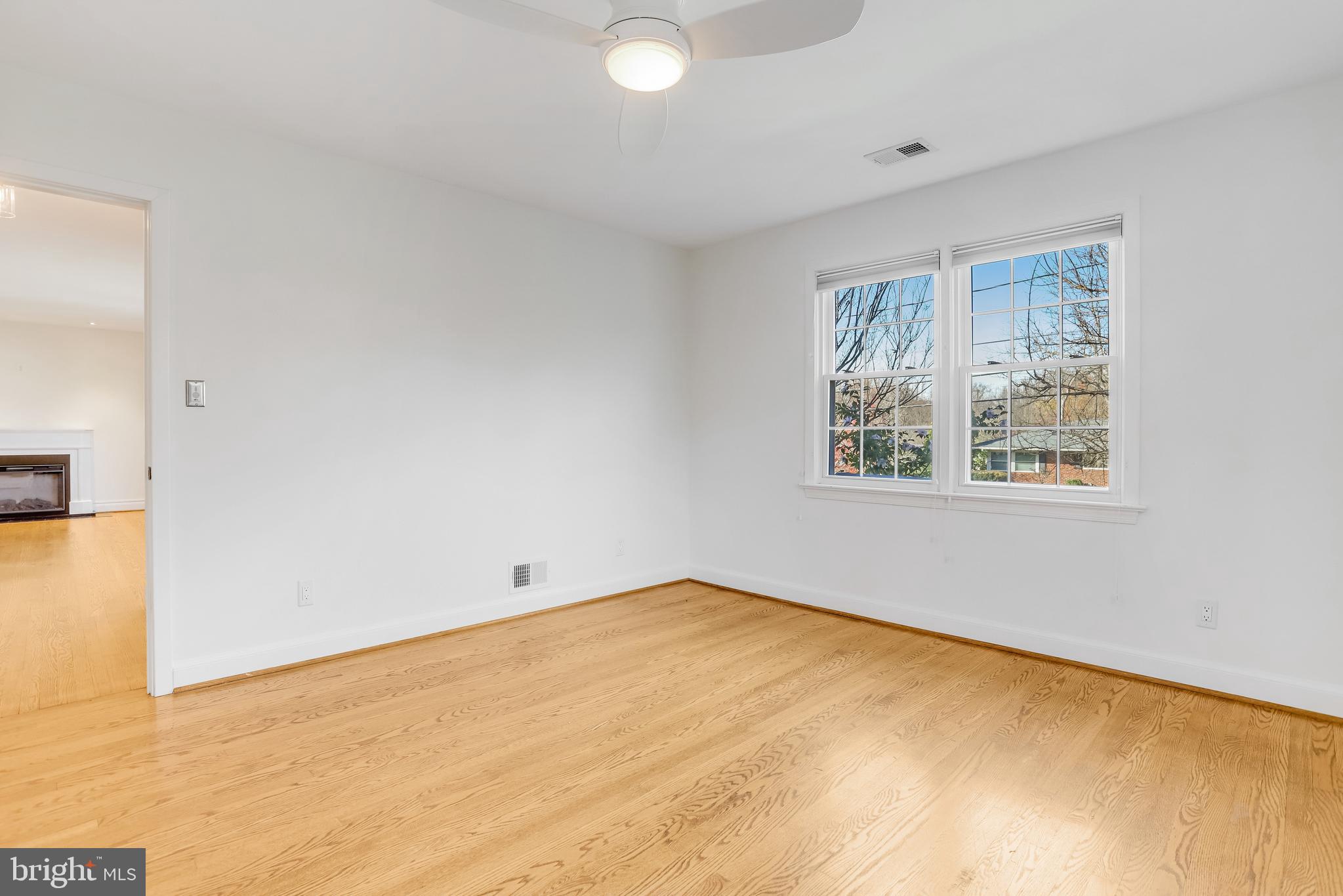 GOLF CLUB MANOR - Residential