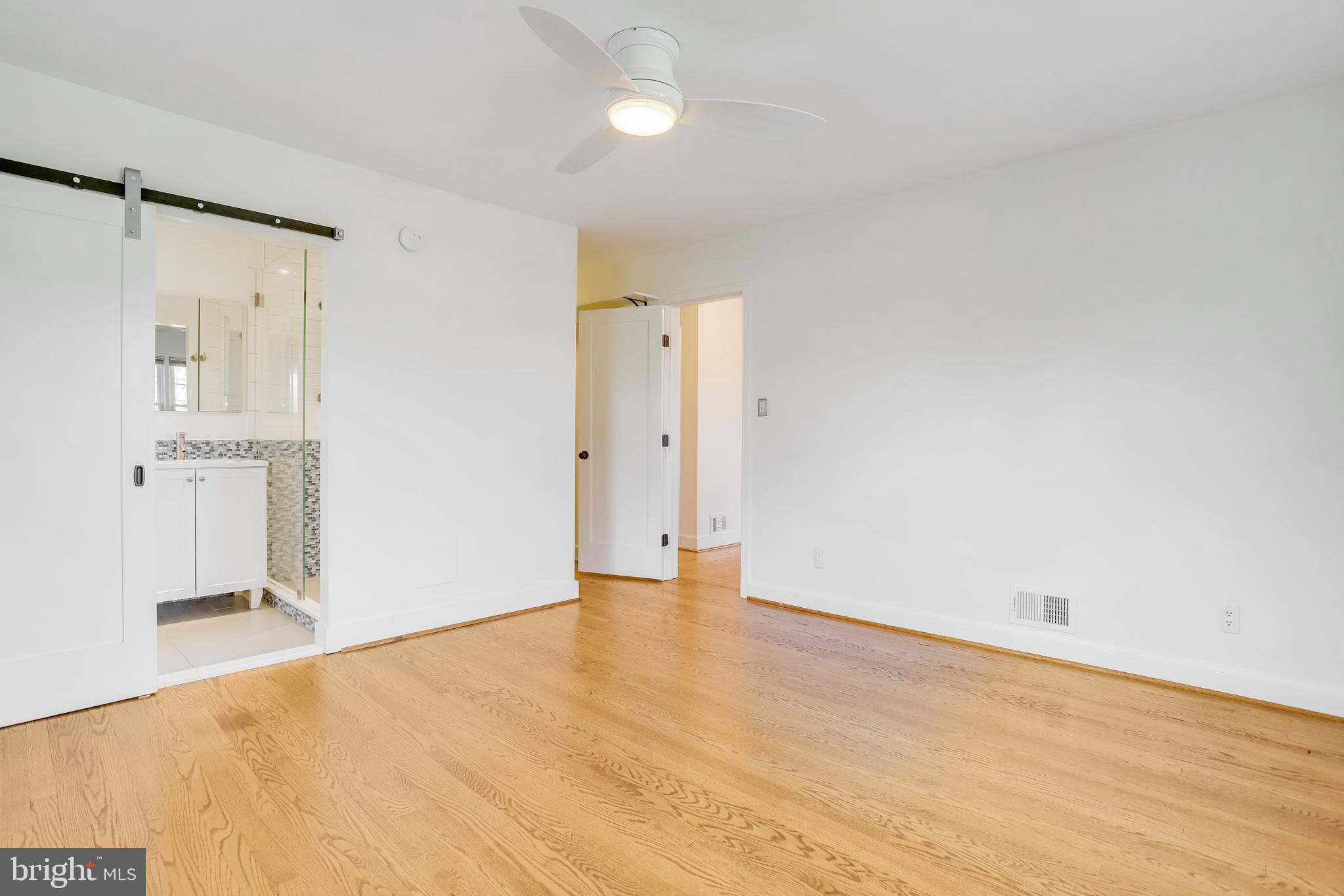 GOLF CLUB MANOR - Residential