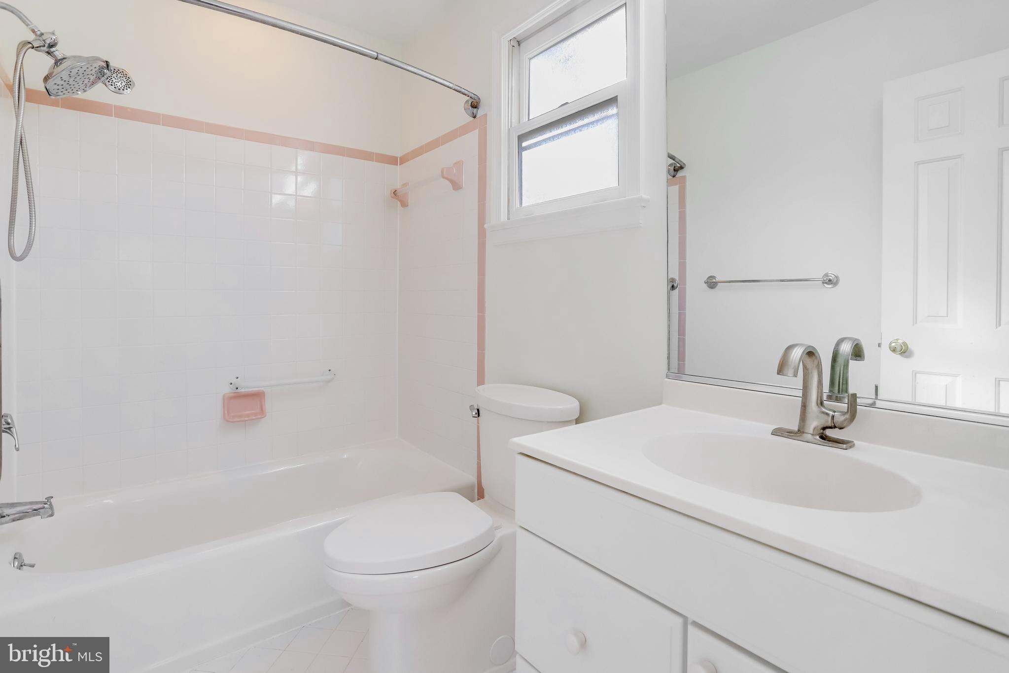 GOLF CLUB MANOR - Residential