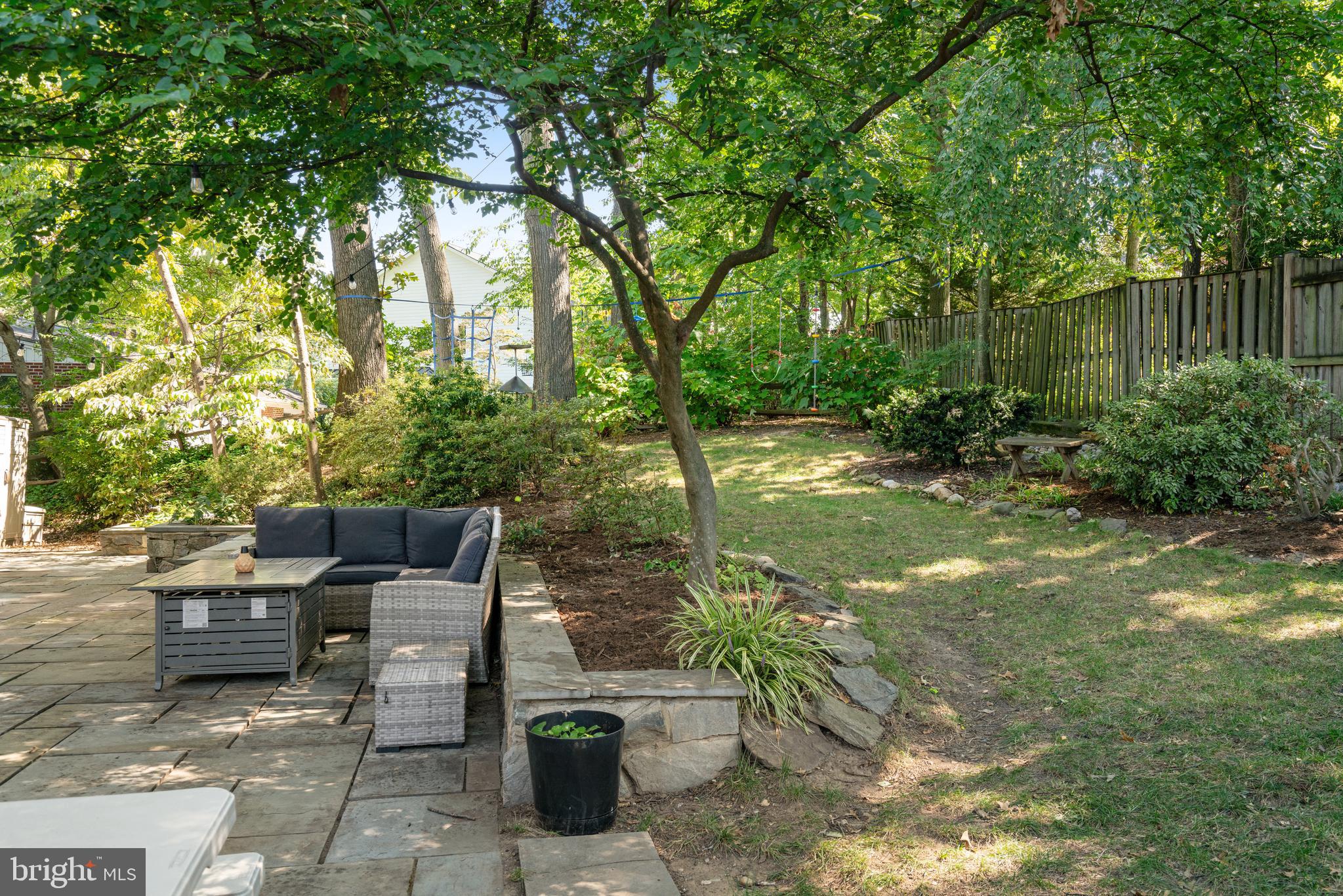 GOLF CLUB MANOR - Residential