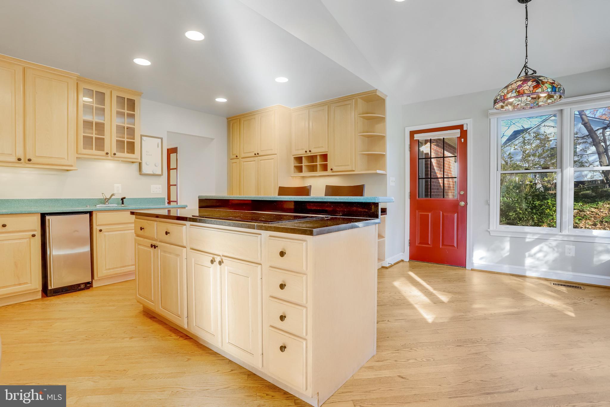 GOLF CLUB MANOR - Residential