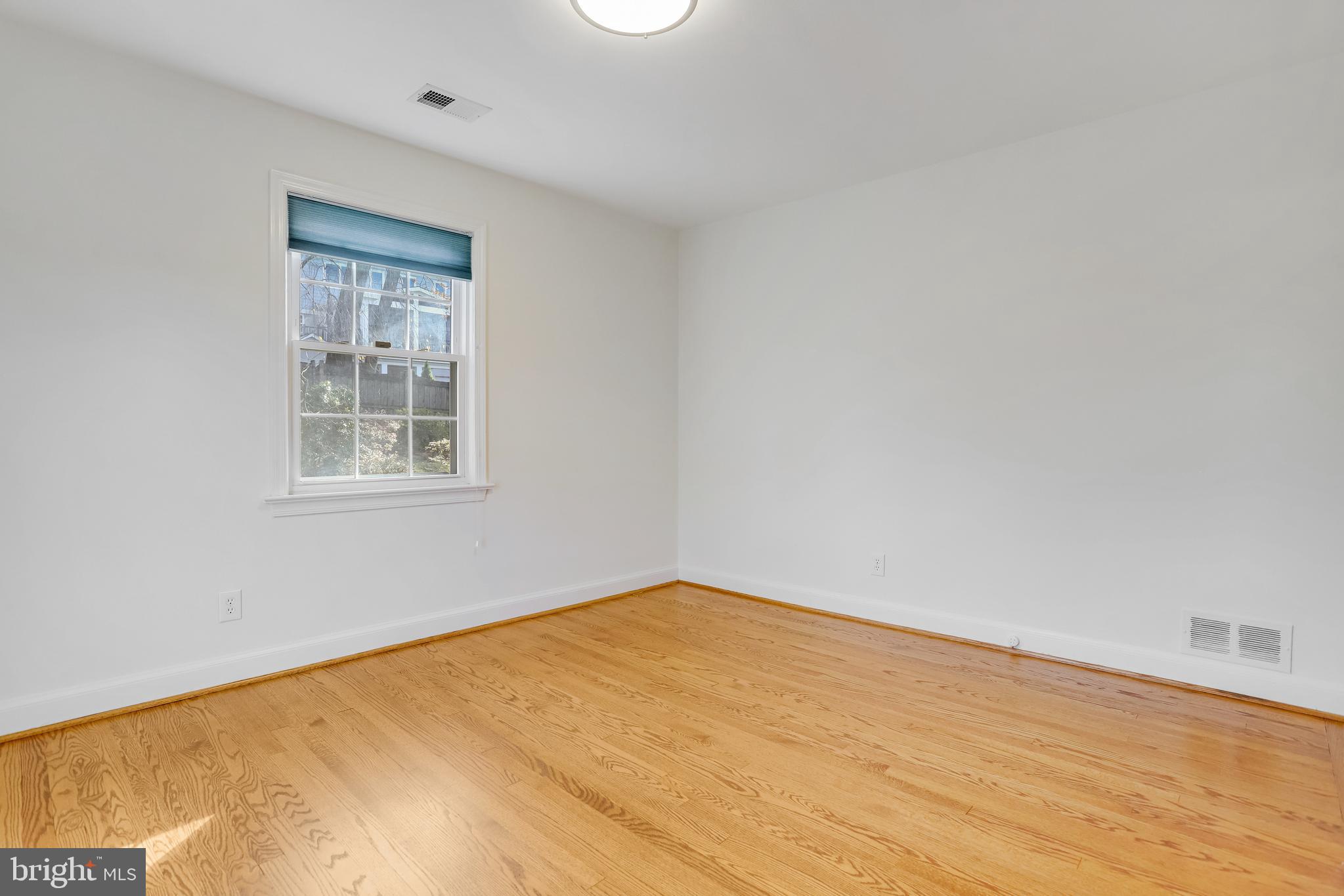 GOLF CLUB MANOR - Residential