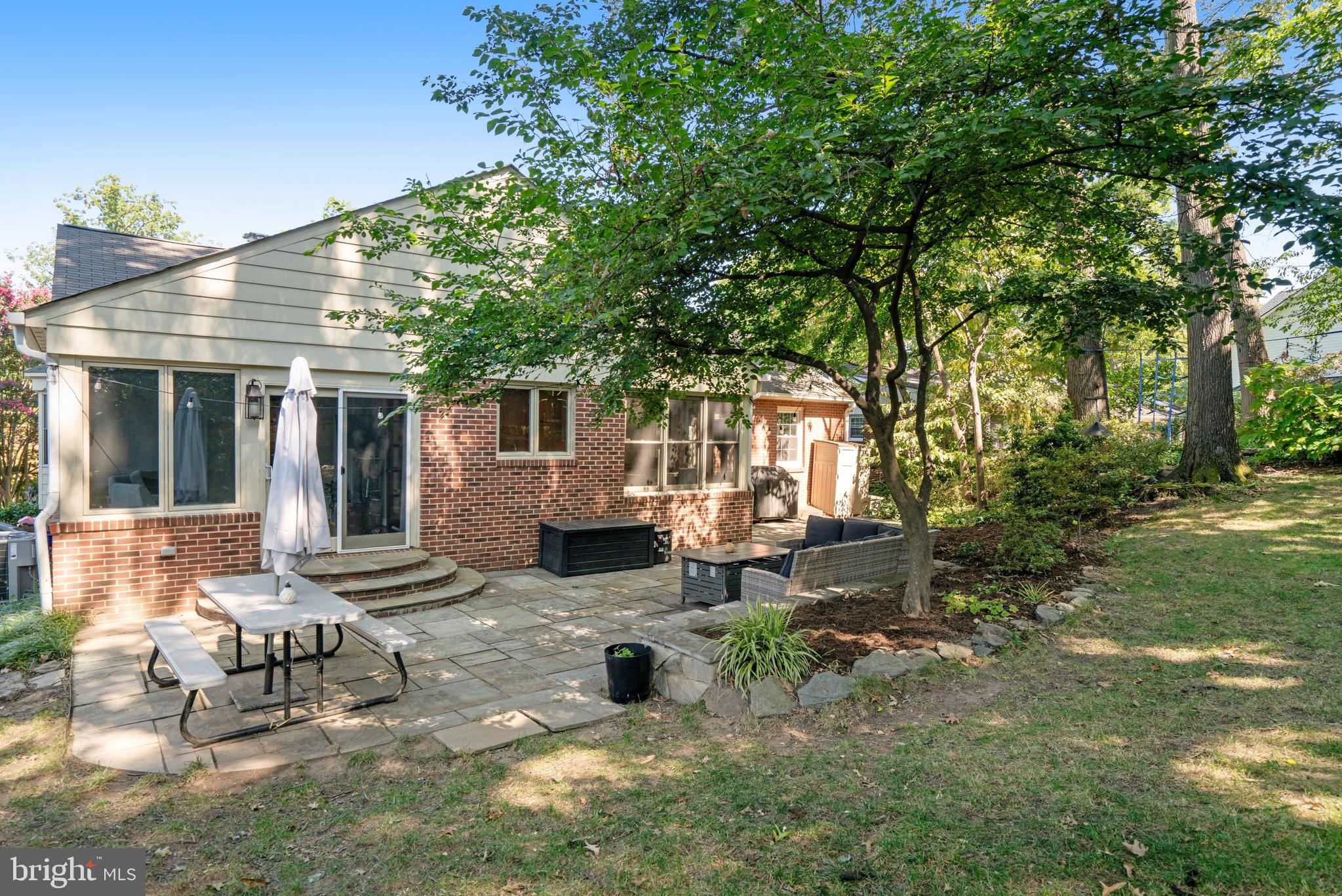 GOLF CLUB MANOR - Residential