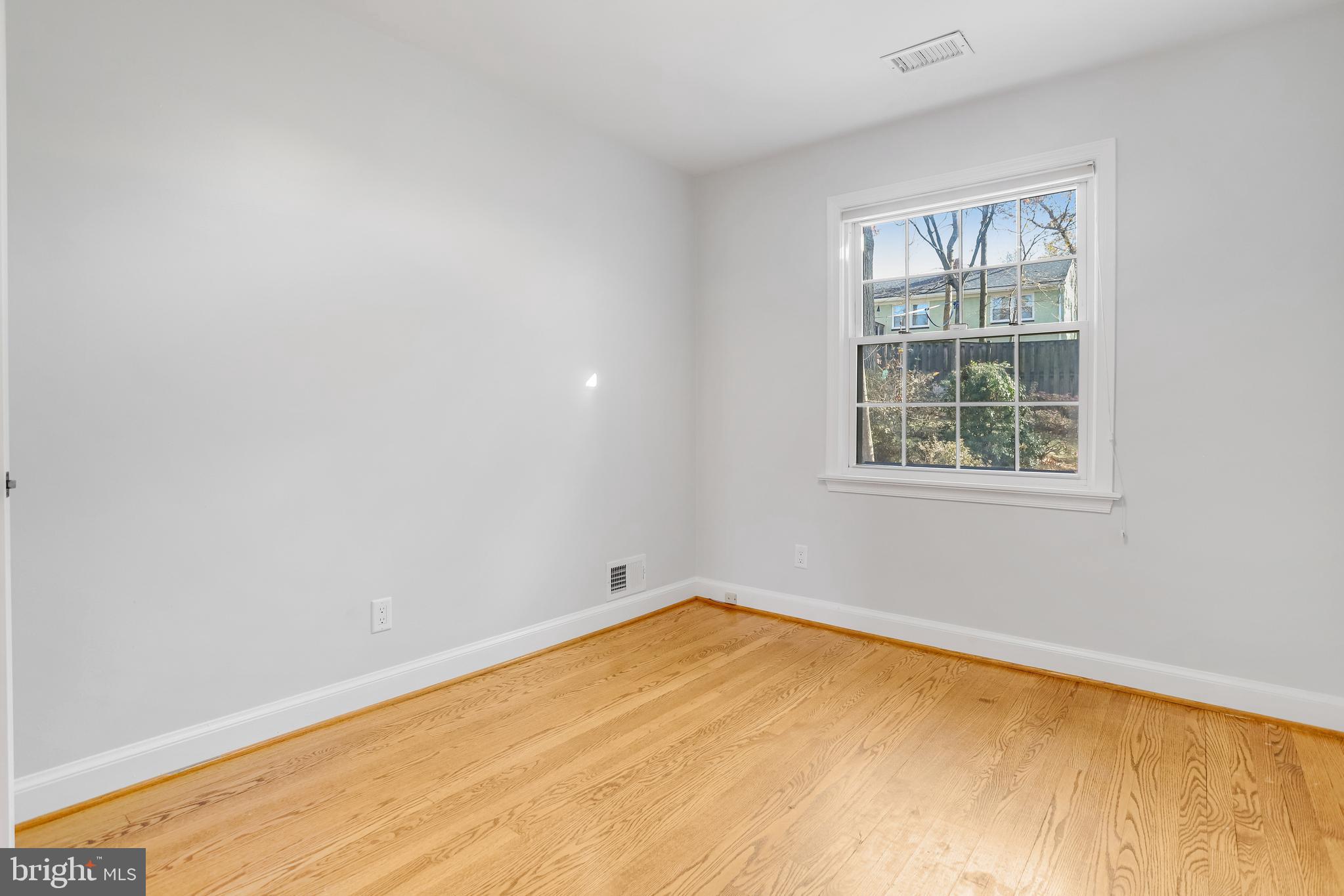 GOLF CLUB MANOR - Residential