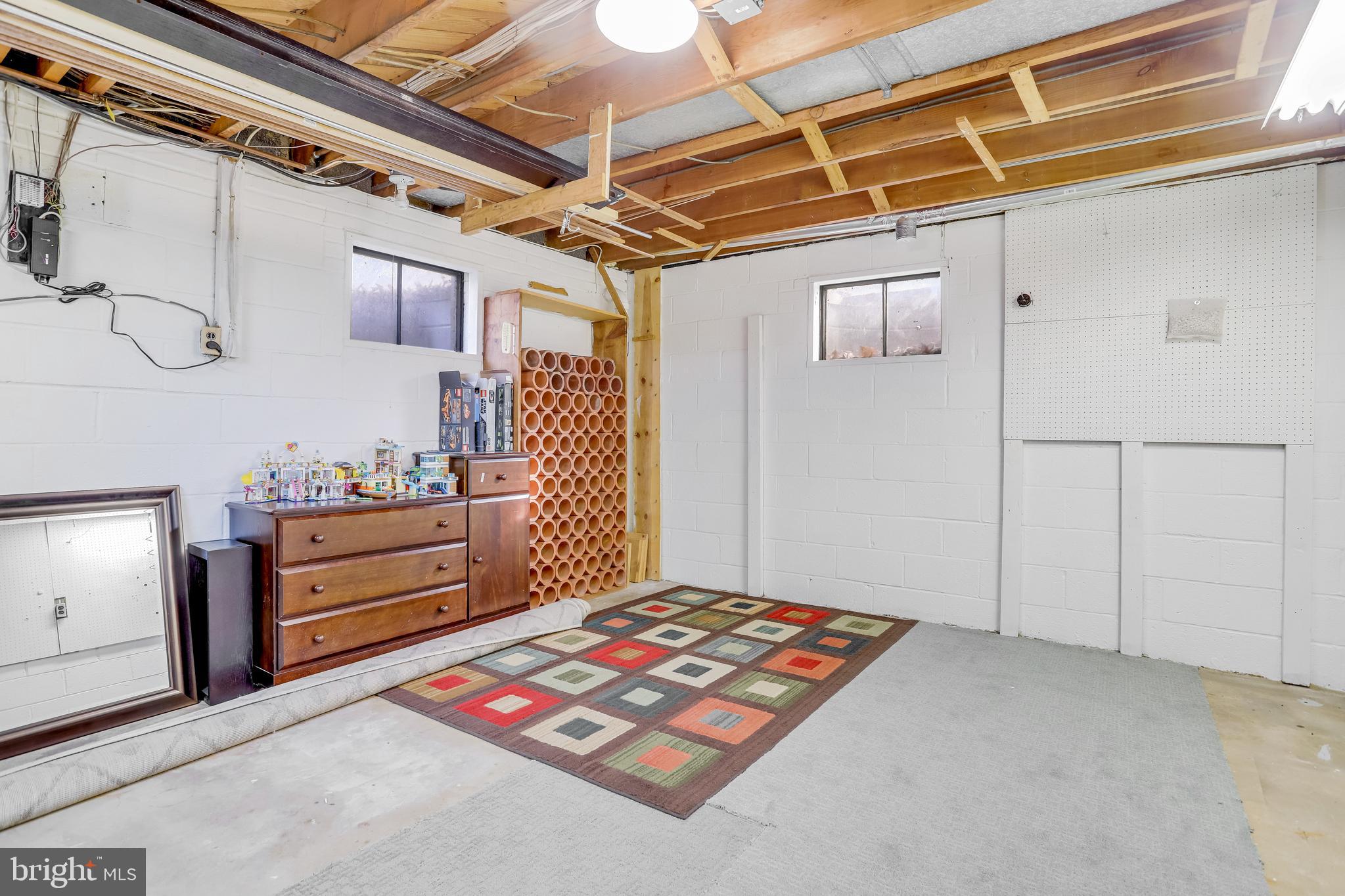 GOLF CLUB MANOR - Residential