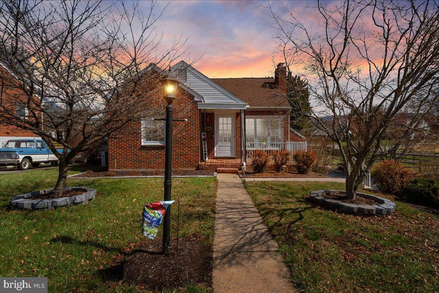 The 1950's Charm is the wonderful appeal of this home.  Only the second owner, the seller has made tasteful improvements!  This home is Freshly pained, has New flooring on the main level, Stainless Appliances, Fenced Yard and an added Firepit gathering area, Ideally Located just west of Downtown Boonsboro, this home sits on a corner lot that is just shy of an acre.   This traditional cape cod style home has three Bedrooms and two full baths, with 2 main floor bedrooms and one upper level bedroom suite.