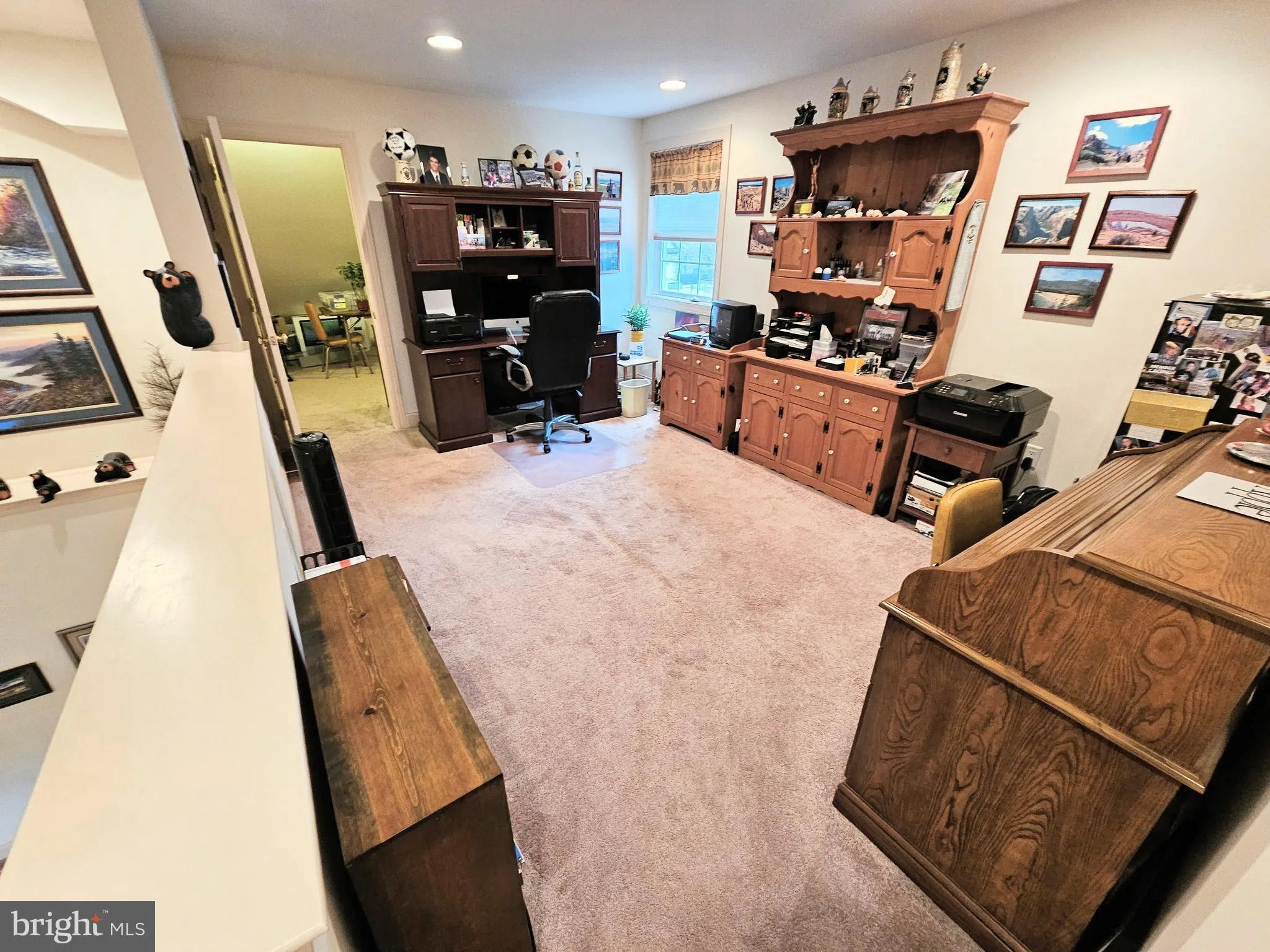 Mount Joy, Pennsylvania 17552, United States, 3 Bedrooms Bedrooms, ,3 BathroomsBathrooms,Residential,Pending,16517