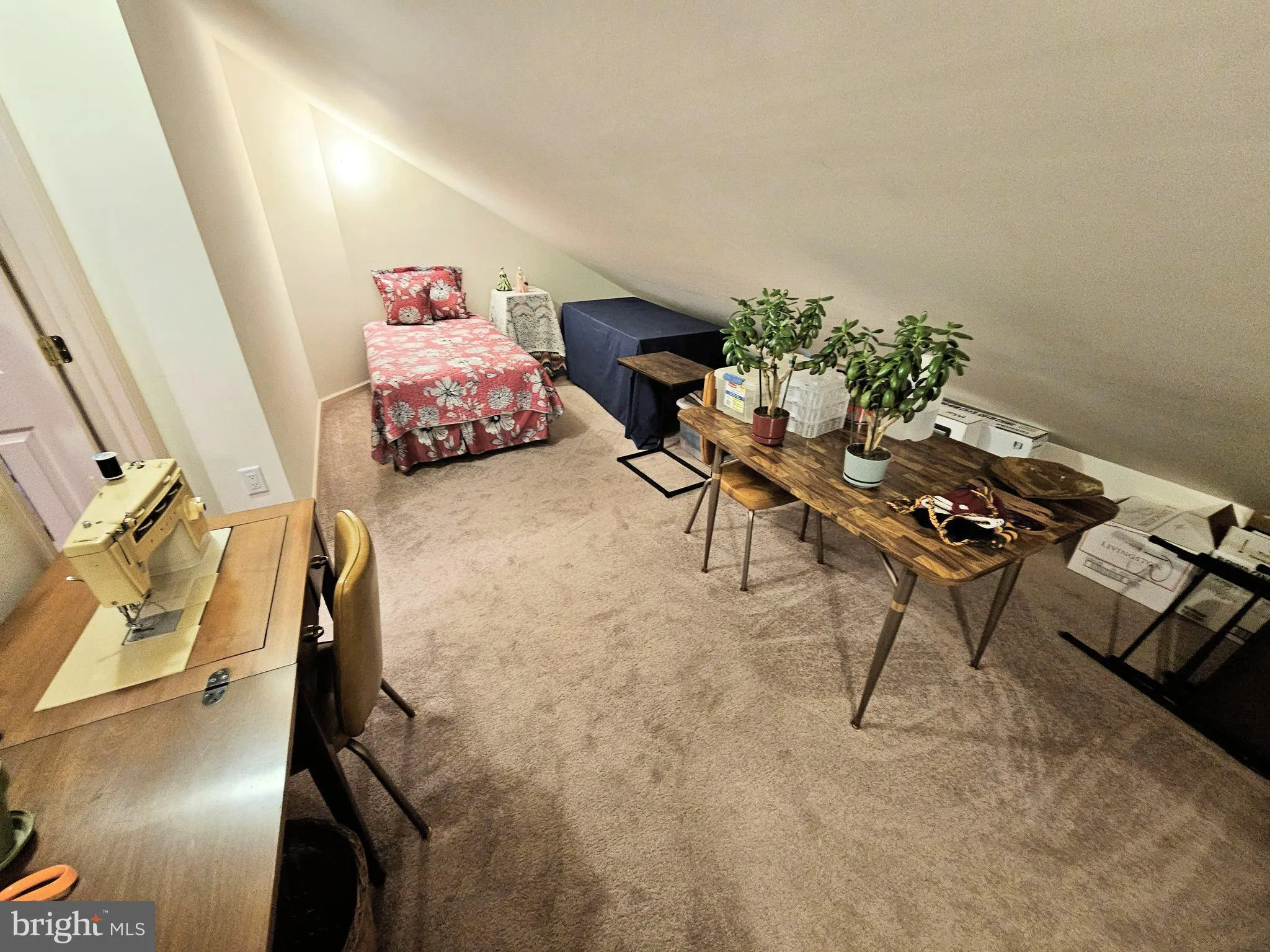 Mount Joy, Pennsylvania 17552, United States, 3 Bedrooms Bedrooms, ,3 BathroomsBathrooms,Residential,Pending,16517