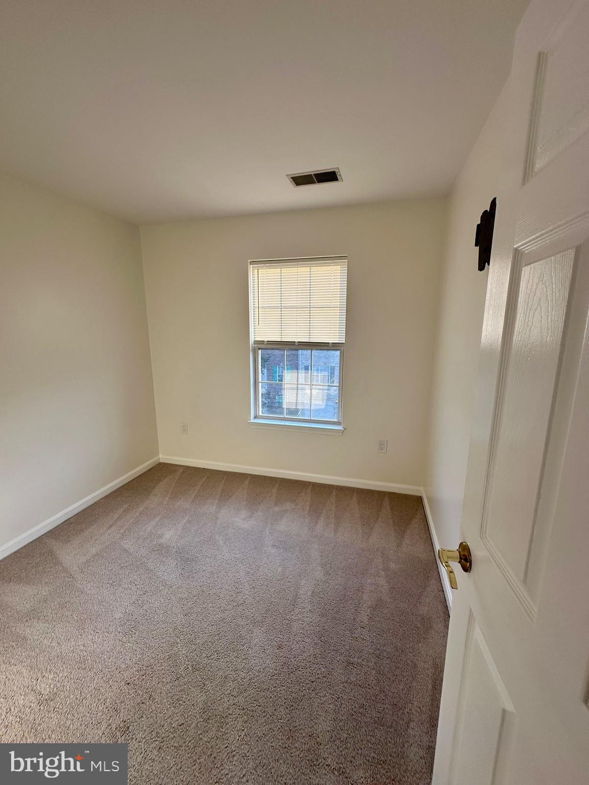 GUNSTON CORNER - Residential Lease