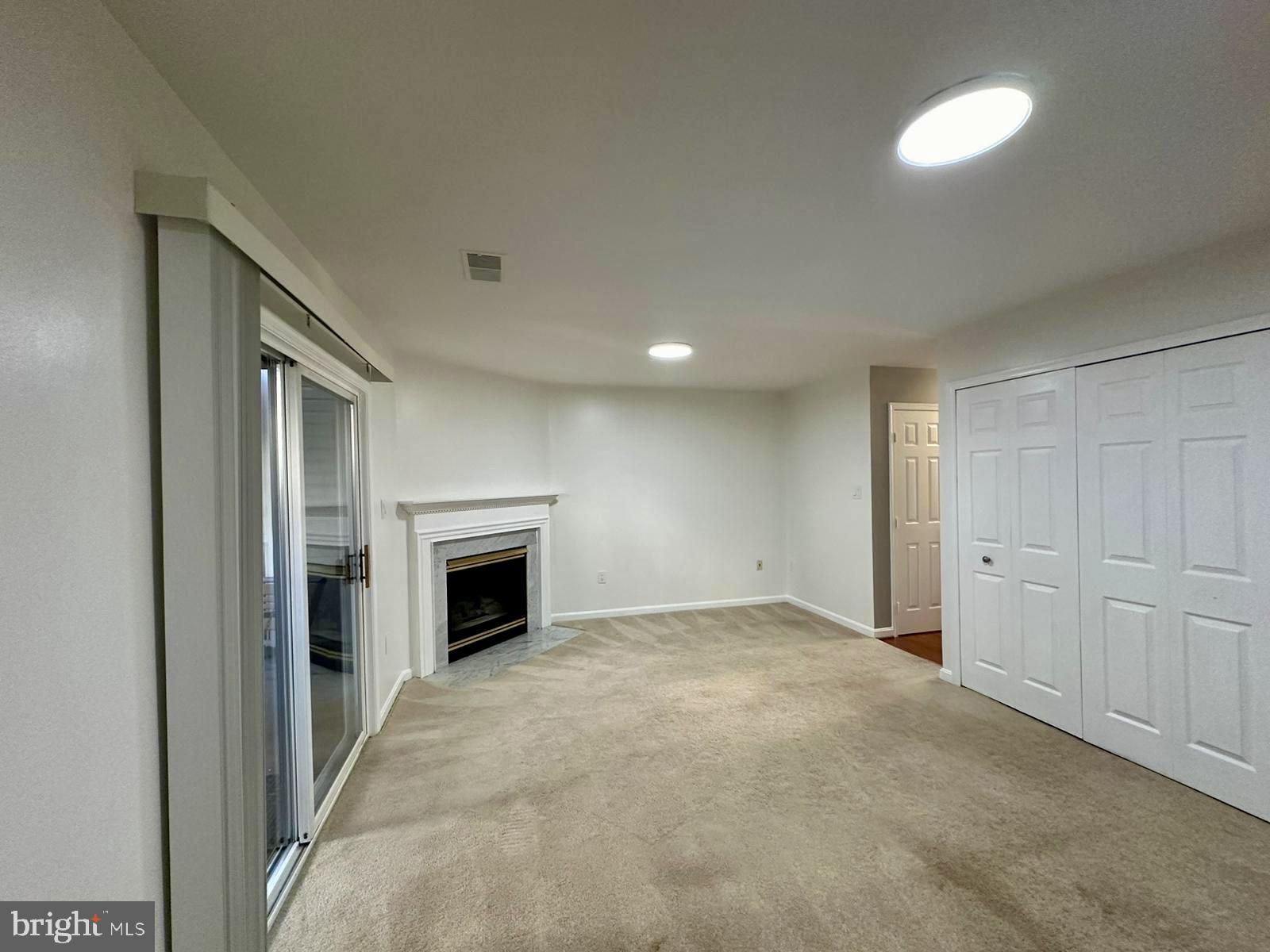 GUNSTON CORNER - Residential Lease