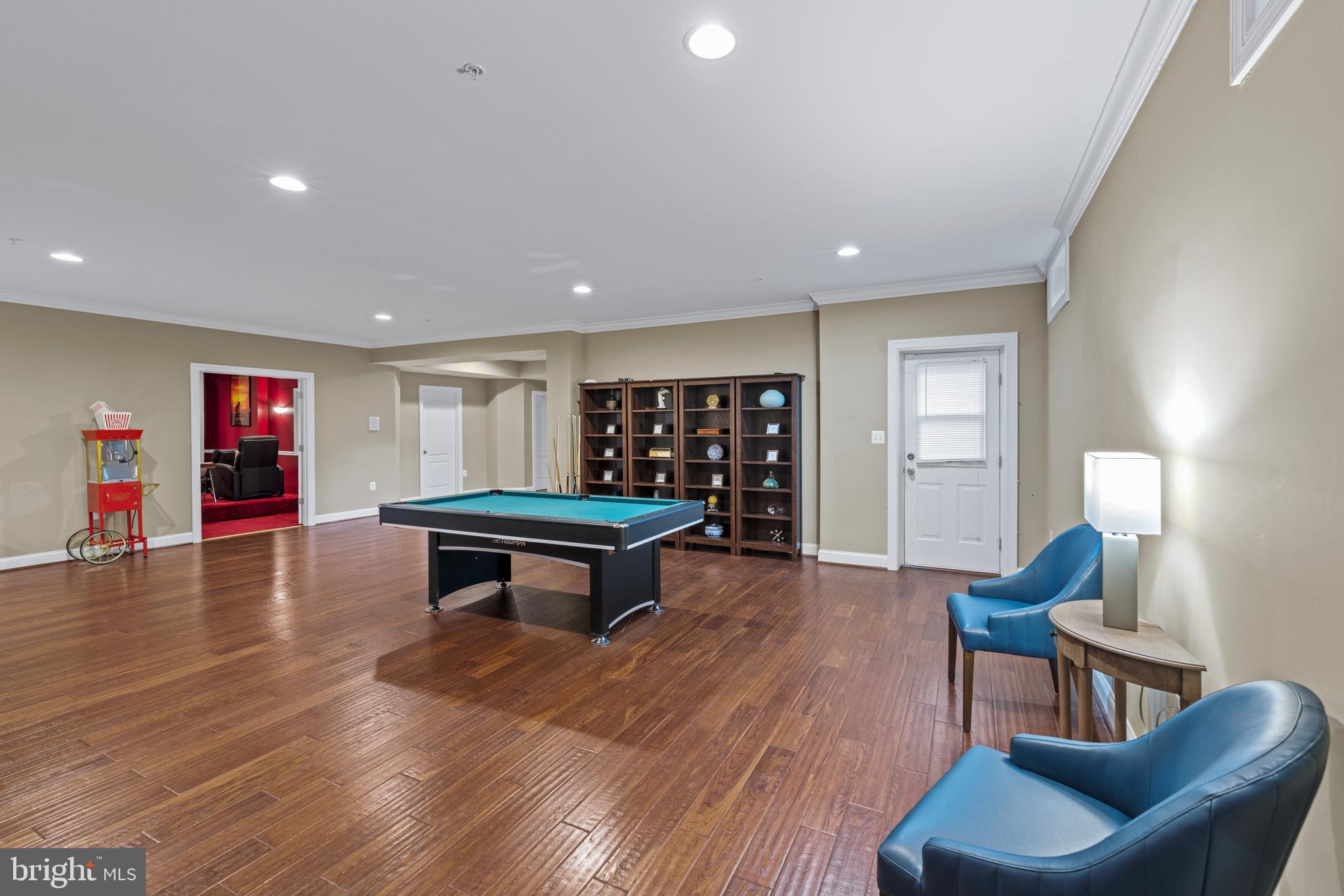 BEACH TREE - Residential Lease