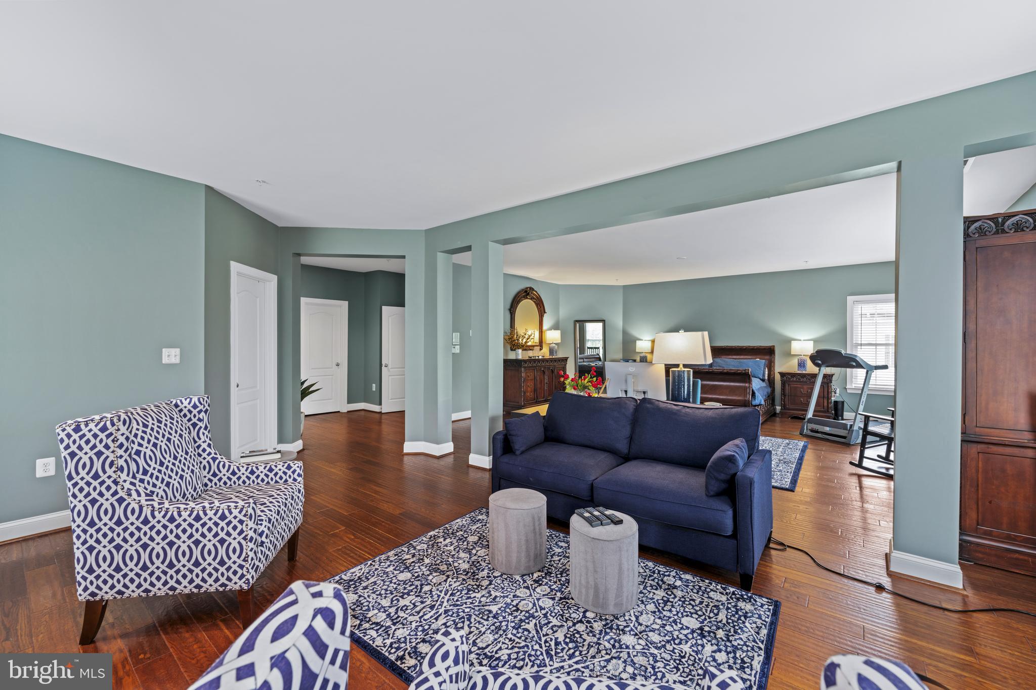 BEACH TREE - Residential Lease