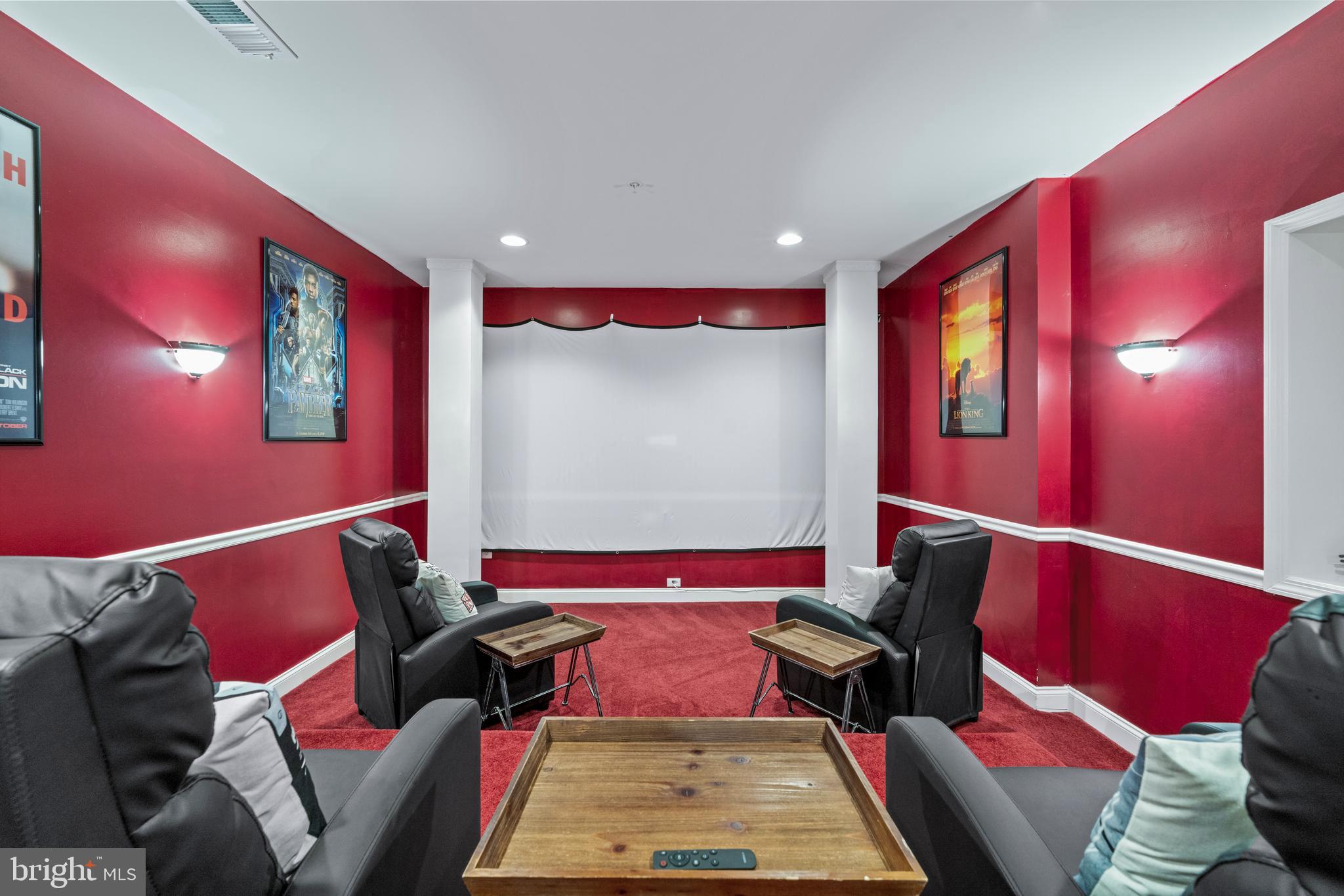 BEACH TREE - Residential Lease