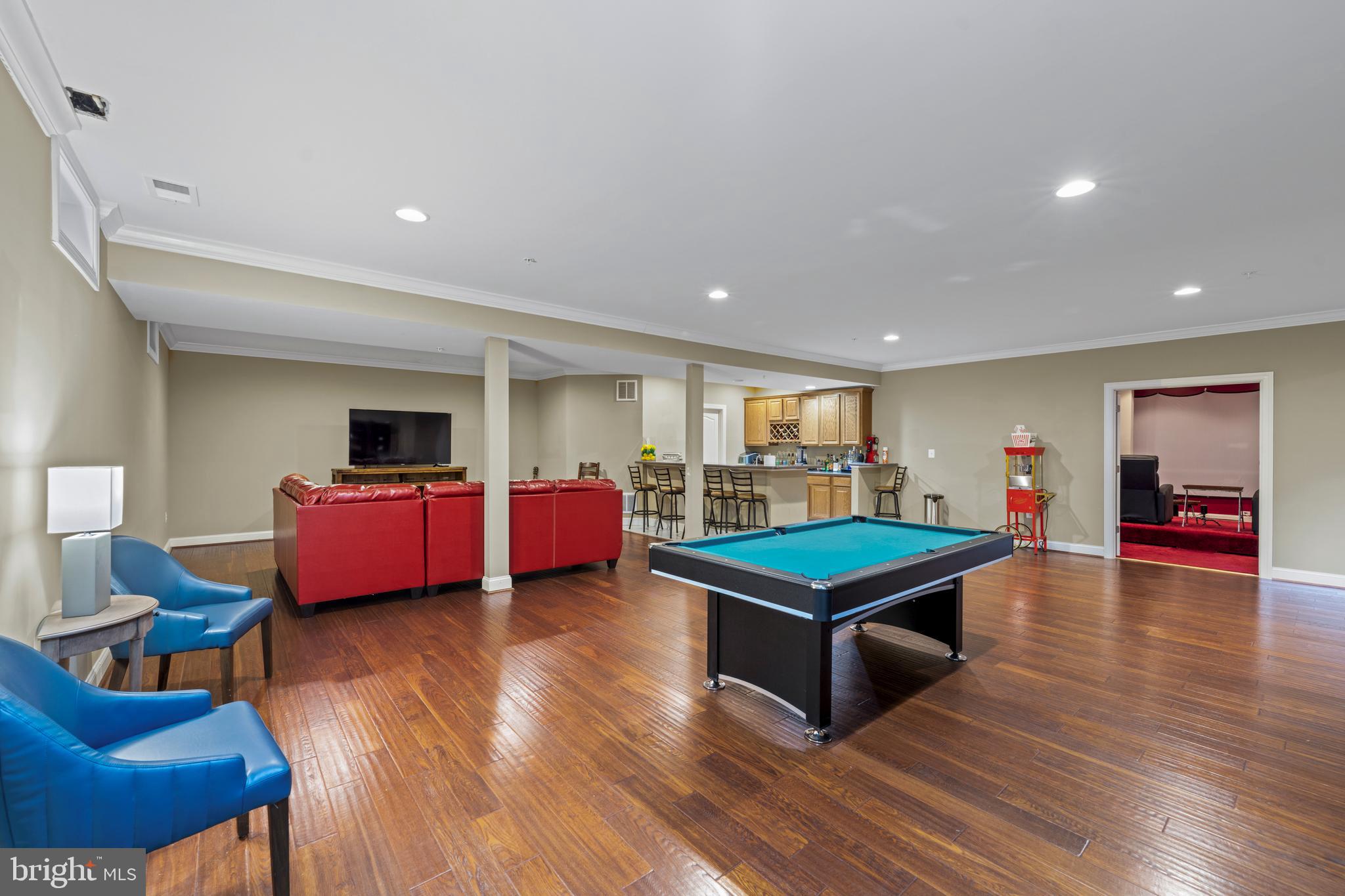 BEACH TREE - Residential Lease